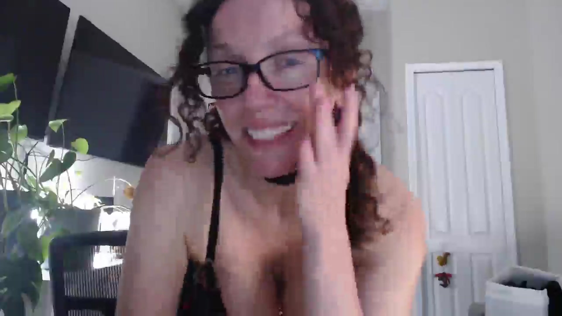 Gallery image thumbnail from Sarah_Stark's myfreecams stream on, 02/24/2026, 12:38 image 16 of 20