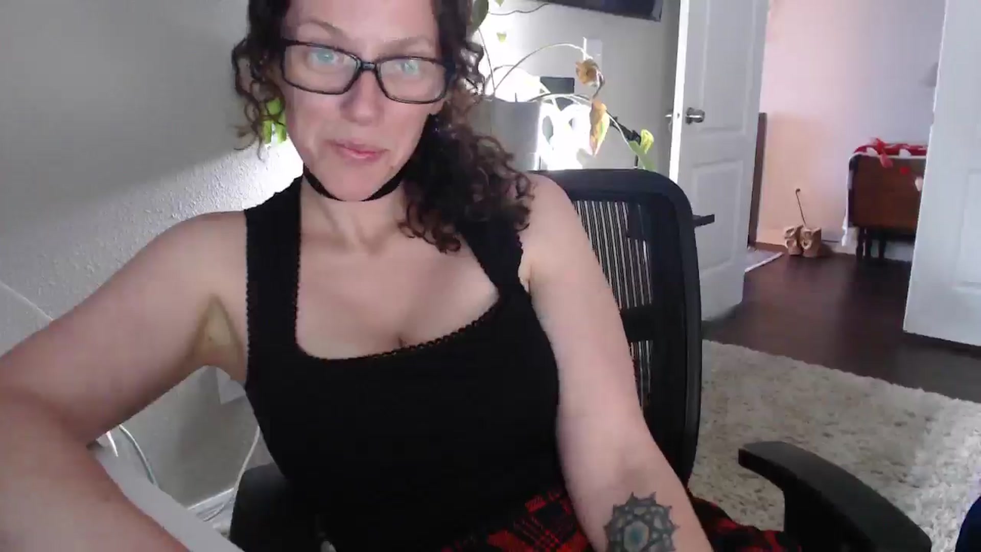 Gallery image thumbnail from Sarah_Stark's myfreecams stream on, 02/24/2026, 13:16 image 3 of 20