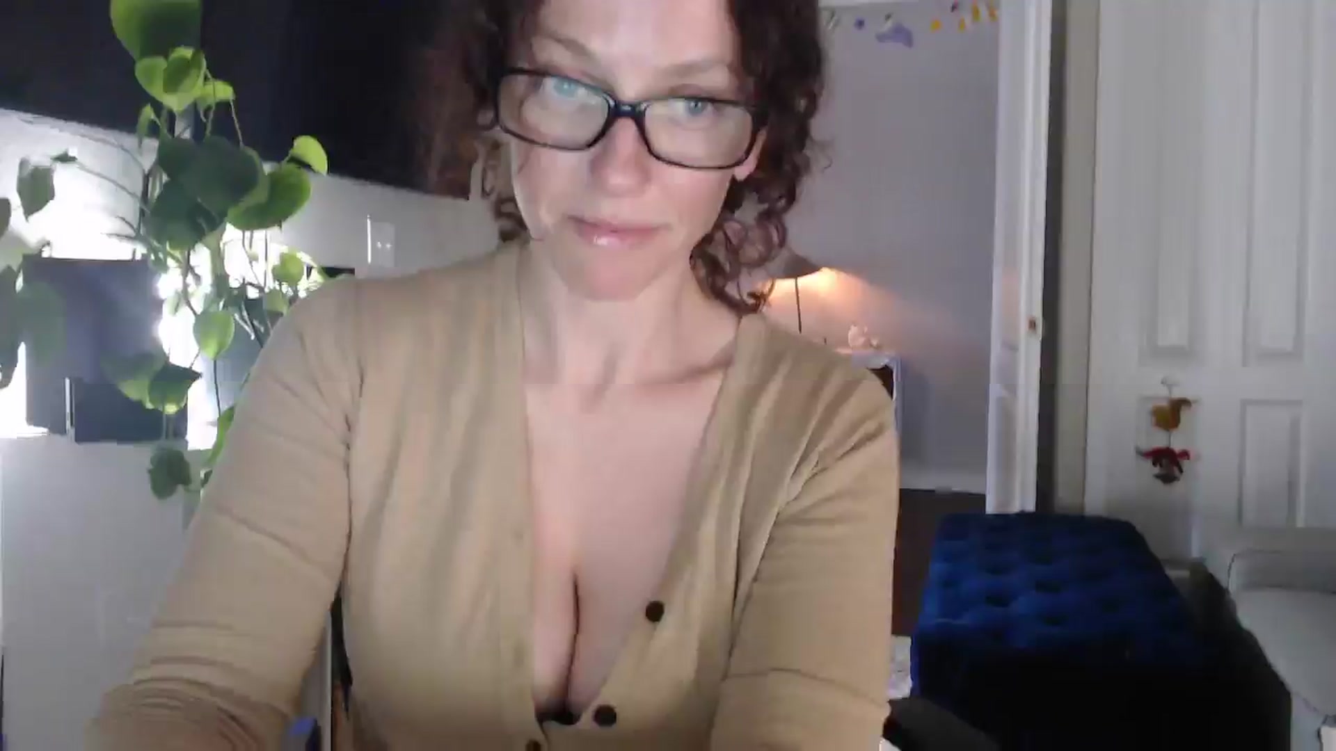 Gallery image thumbnail from Sarah_Stark's myfreecams stream on, 03/09/2026, 15:19 image 5 of 20