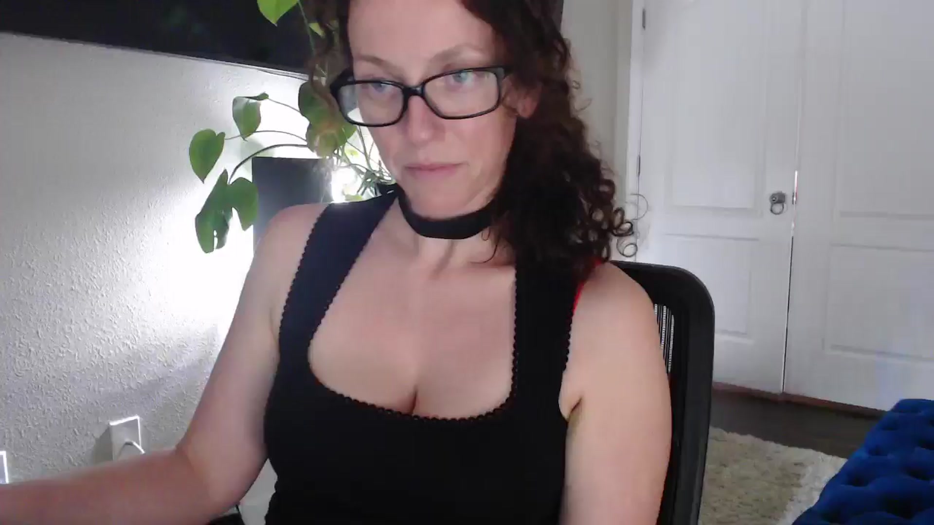 Gallery image thumbnail from Sarah_Stark's myfreecams stream on, 03/12/2026, 14:00 image 17 of 20