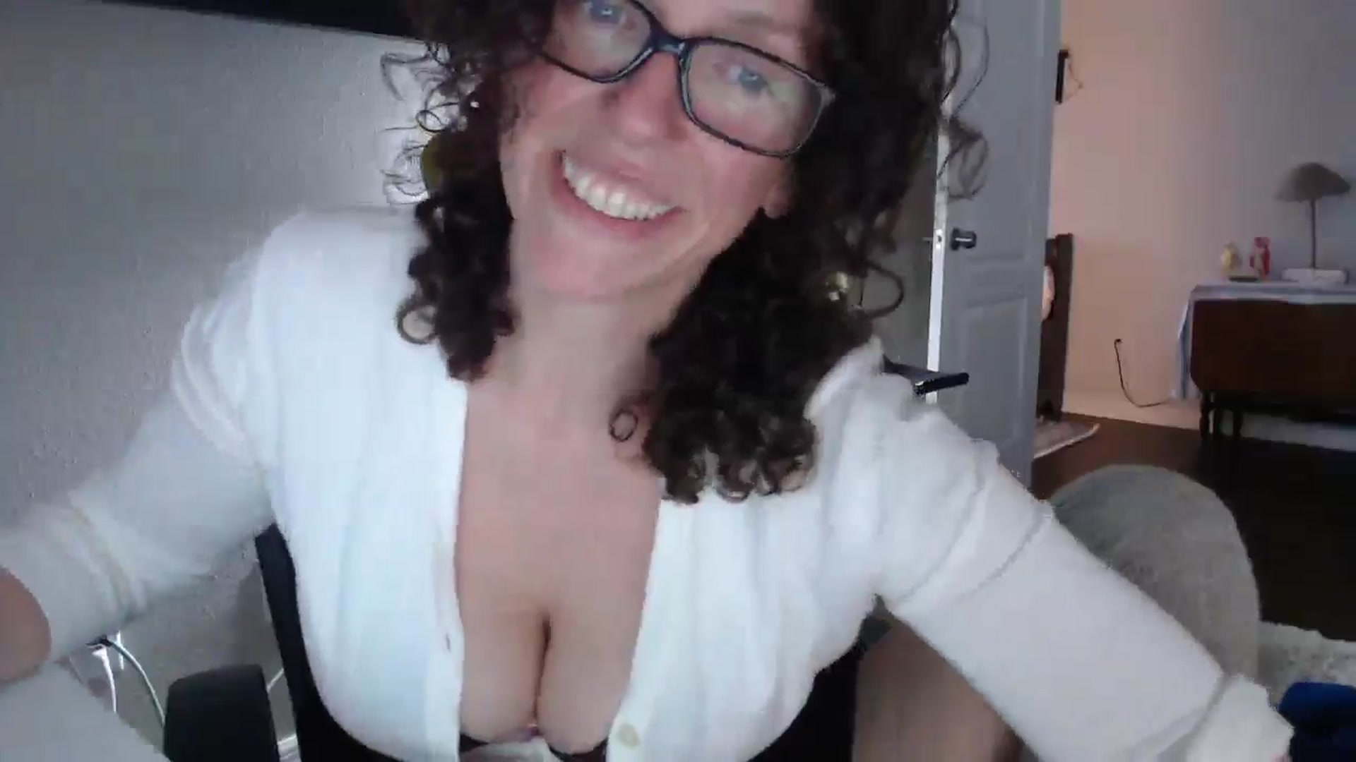Gallery image thumbnail from Sarah_Stark's myfreecams stream on, 03/16/2026, 13:40 image 13 of 20