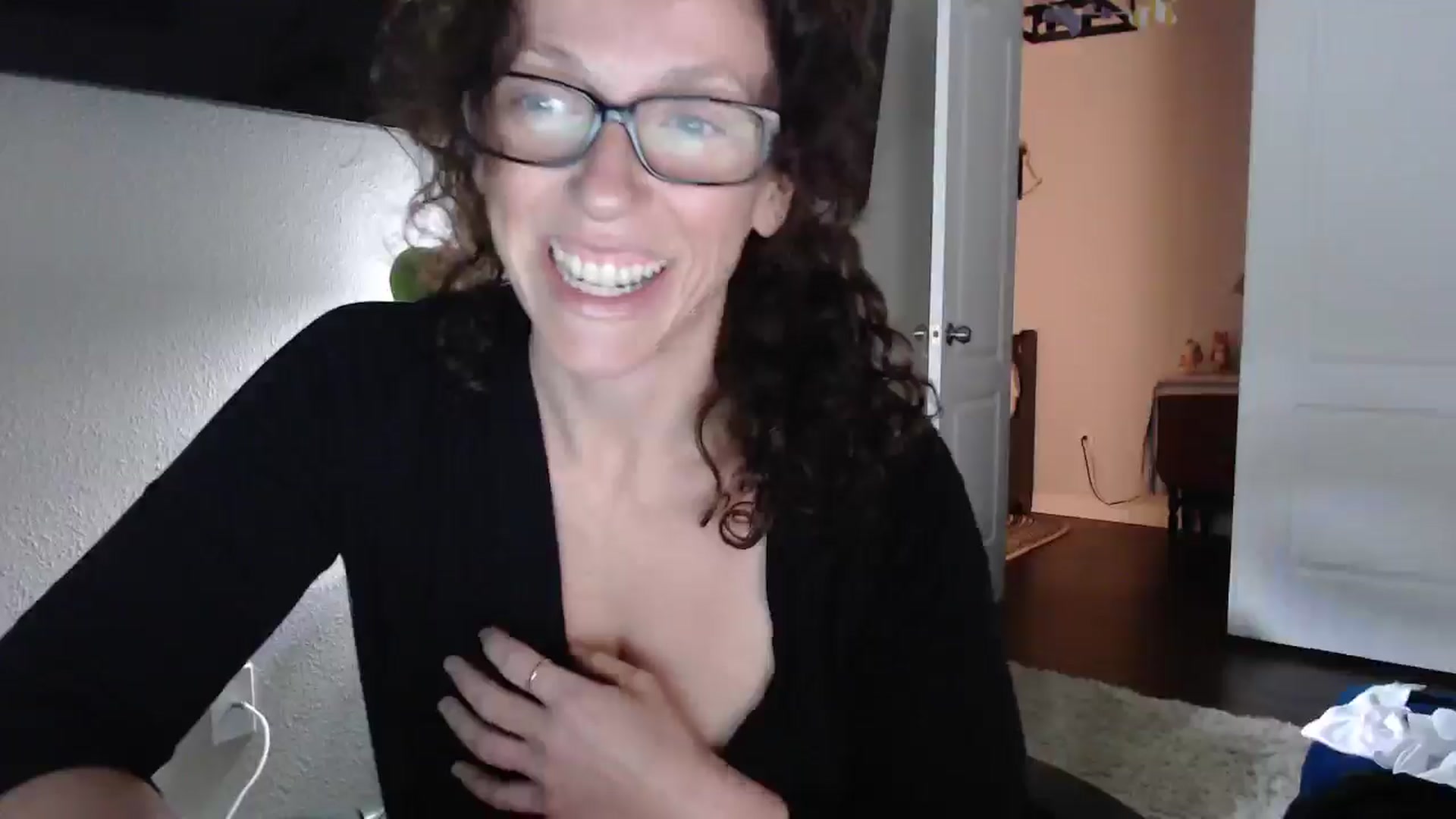 Gallery image thumbnail from Sarah_Stark's myfreecams stream on, 03/17/2026, 13:41 image 2 of 20