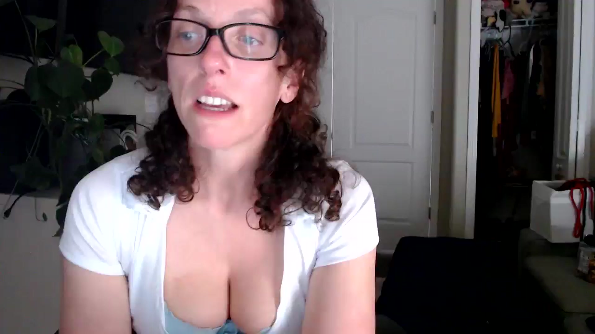 Gallery image thumbnail from Sarah_Stark's myfreecams stream on, 03/19/2026, 17:42 image 18 of 20