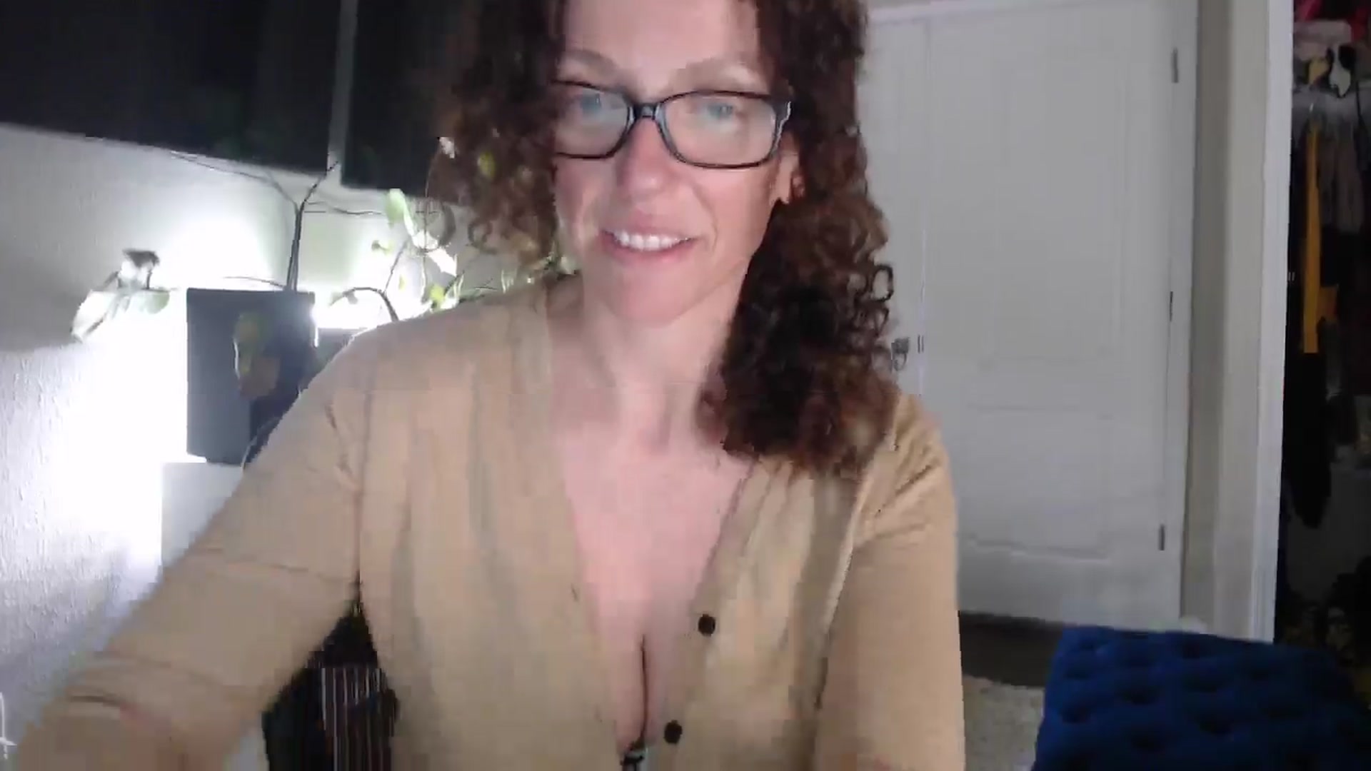 Gallery image thumbnail from Sarah_Stark's myfreecams stream on, 03/23/2026, 13:30 image 14 of 20