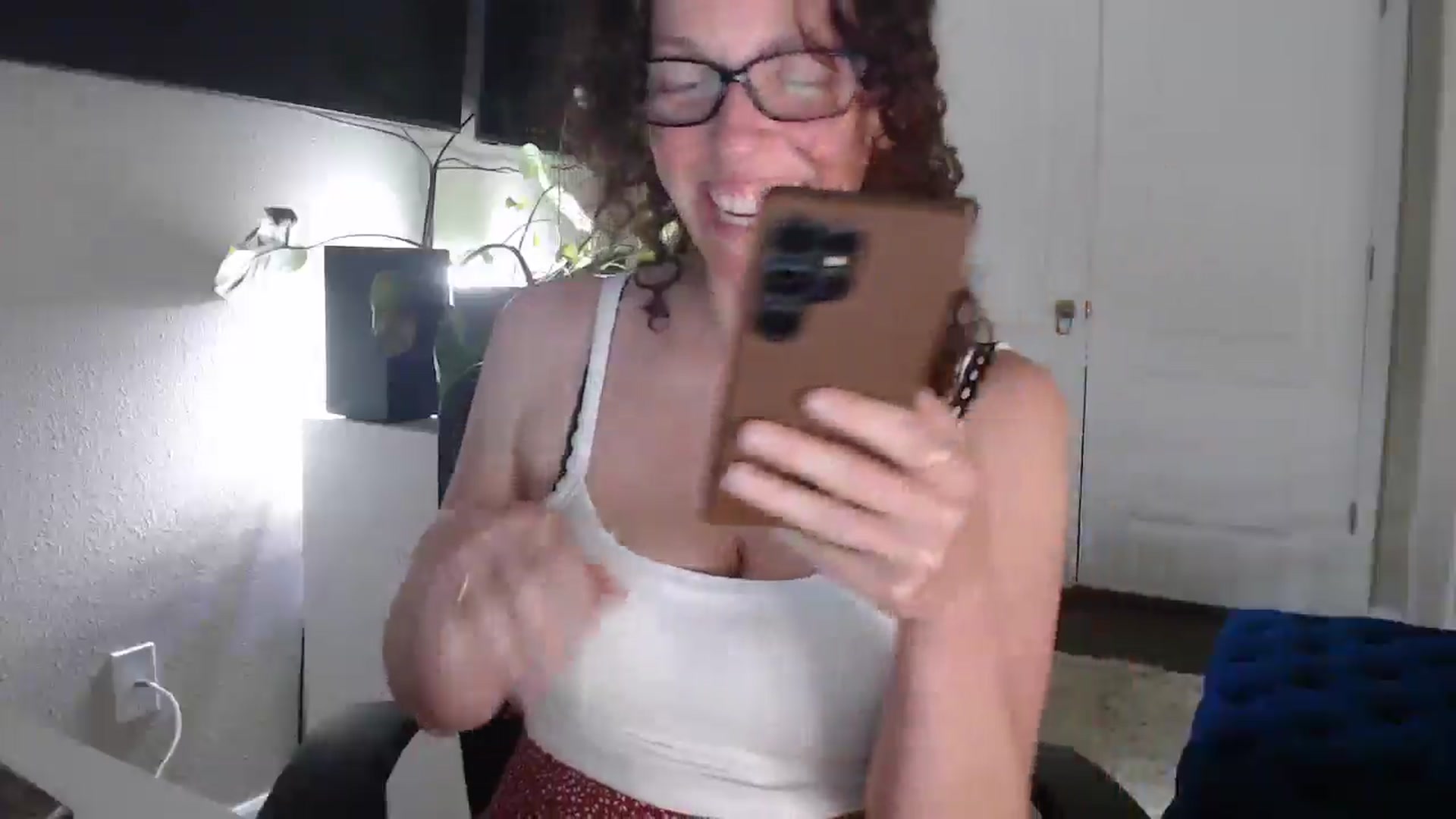 Gallery image thumbnail from Sarah_Stark's myfreecams stream on, 03/23/2026, 13:30 image 9 of 20