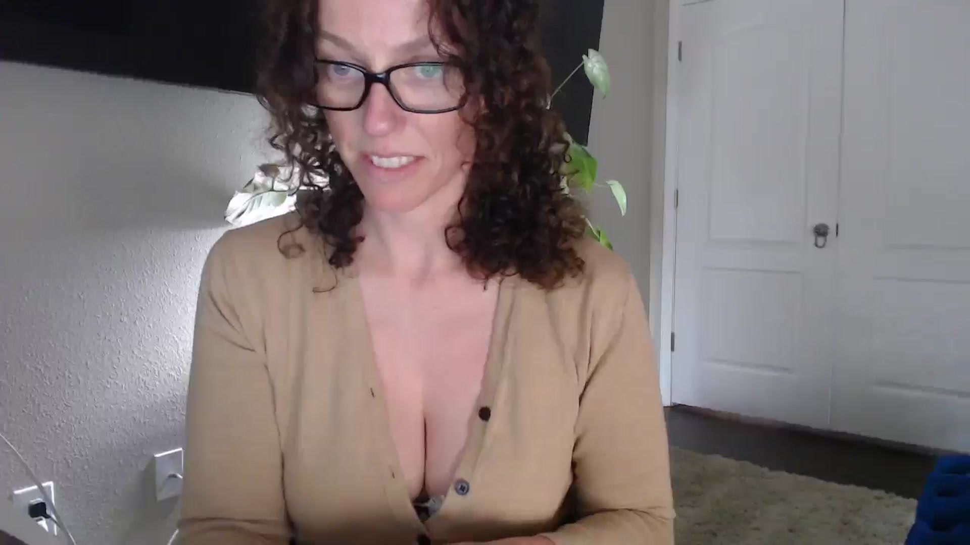 Gallery image thumbnail from Sarah_Stark's myfreecams stream on, 03/23/2026, 14:31 image 5 of 20