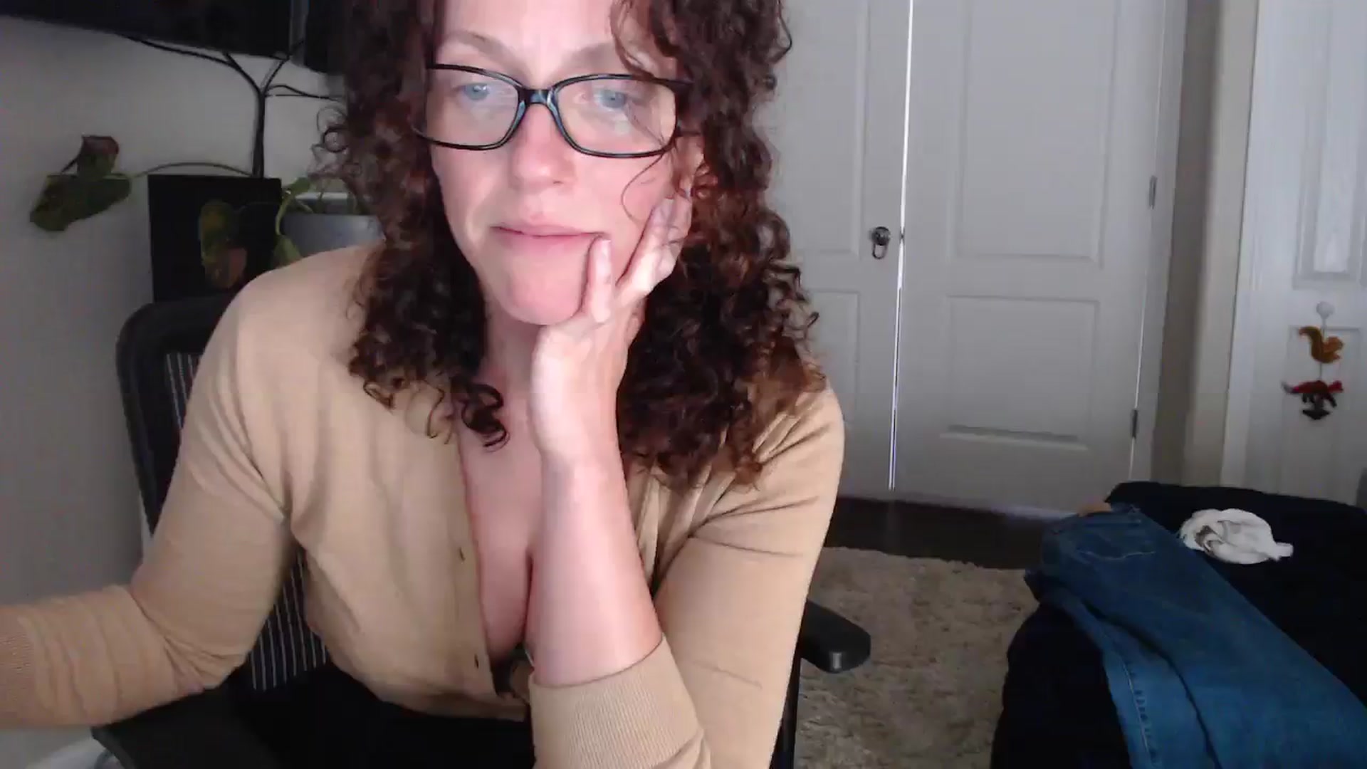 Gallery image thumbnail from Sarah_Stark's myfreecams stream on, 03/23/2026, 15:38 image 16 of 20