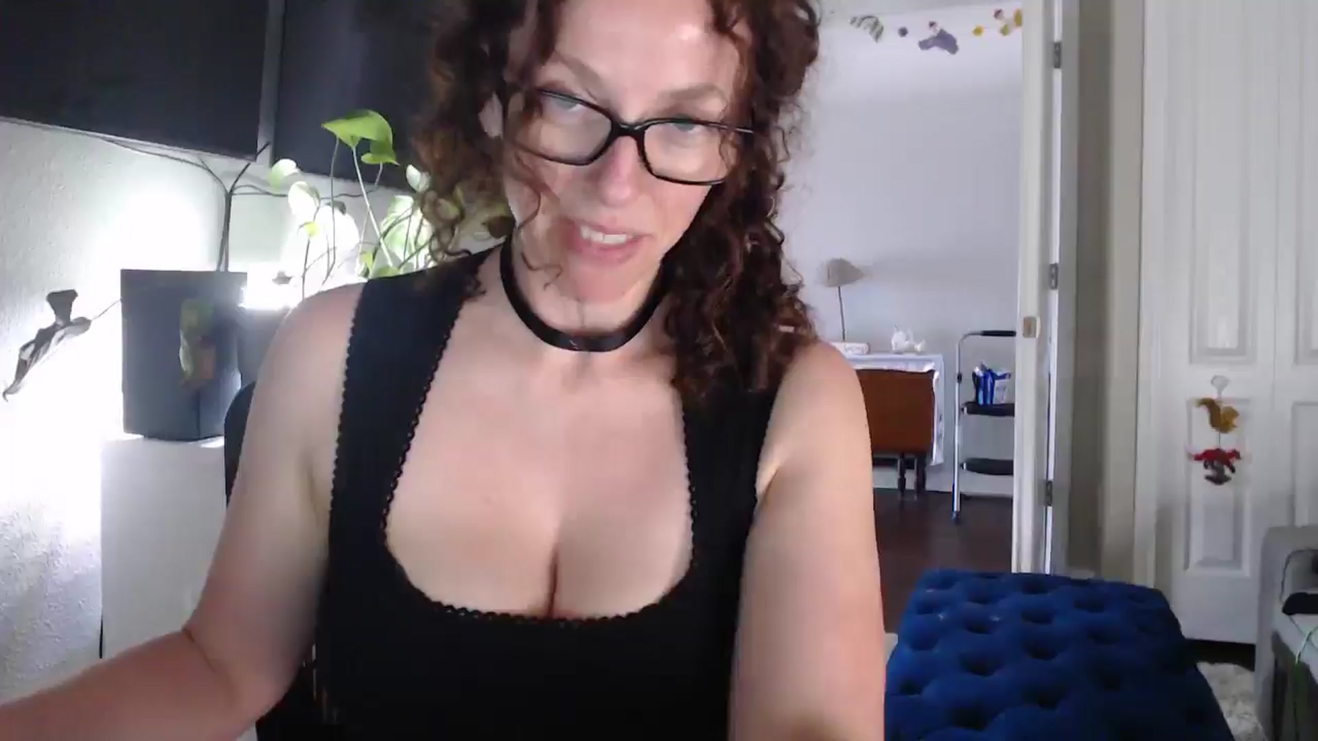 Gallery image thumbnail from Sarah_Stark's myfreecams stream on, 04/01/2026, 13:55 image 15 of 20