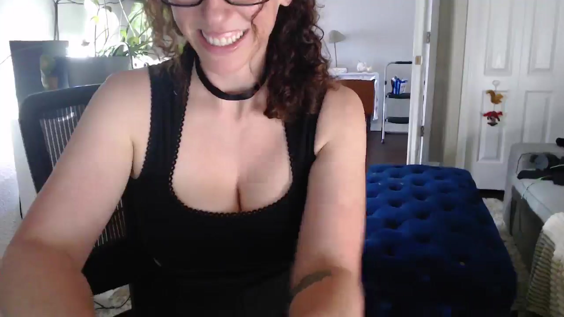 Gallery image thumbnail from Sarah_Stark's myfreecams stream on, 04/01/2026, 13:55 image 14 of 20