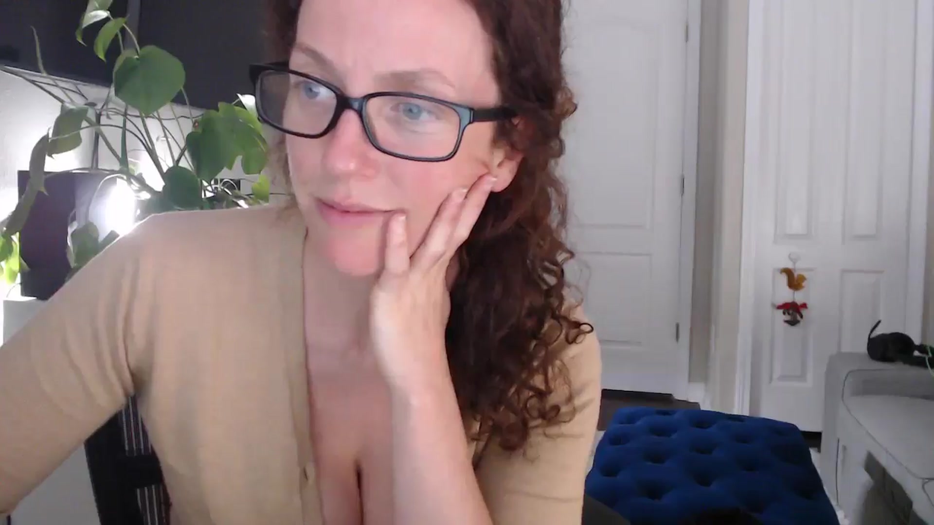Gallery image thumbnail from Sarah_Stark's myfreecams stream on, 04/06/2026, 14:15 image 13 of 20