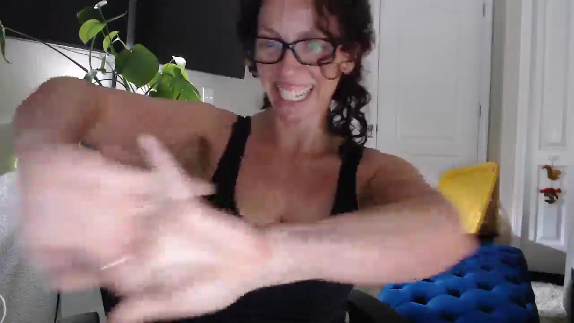 Gallery image thumbnail from Sarah_Stark's myfreecams stream on, 04/09/2026, 13:29 image 7 of 20
