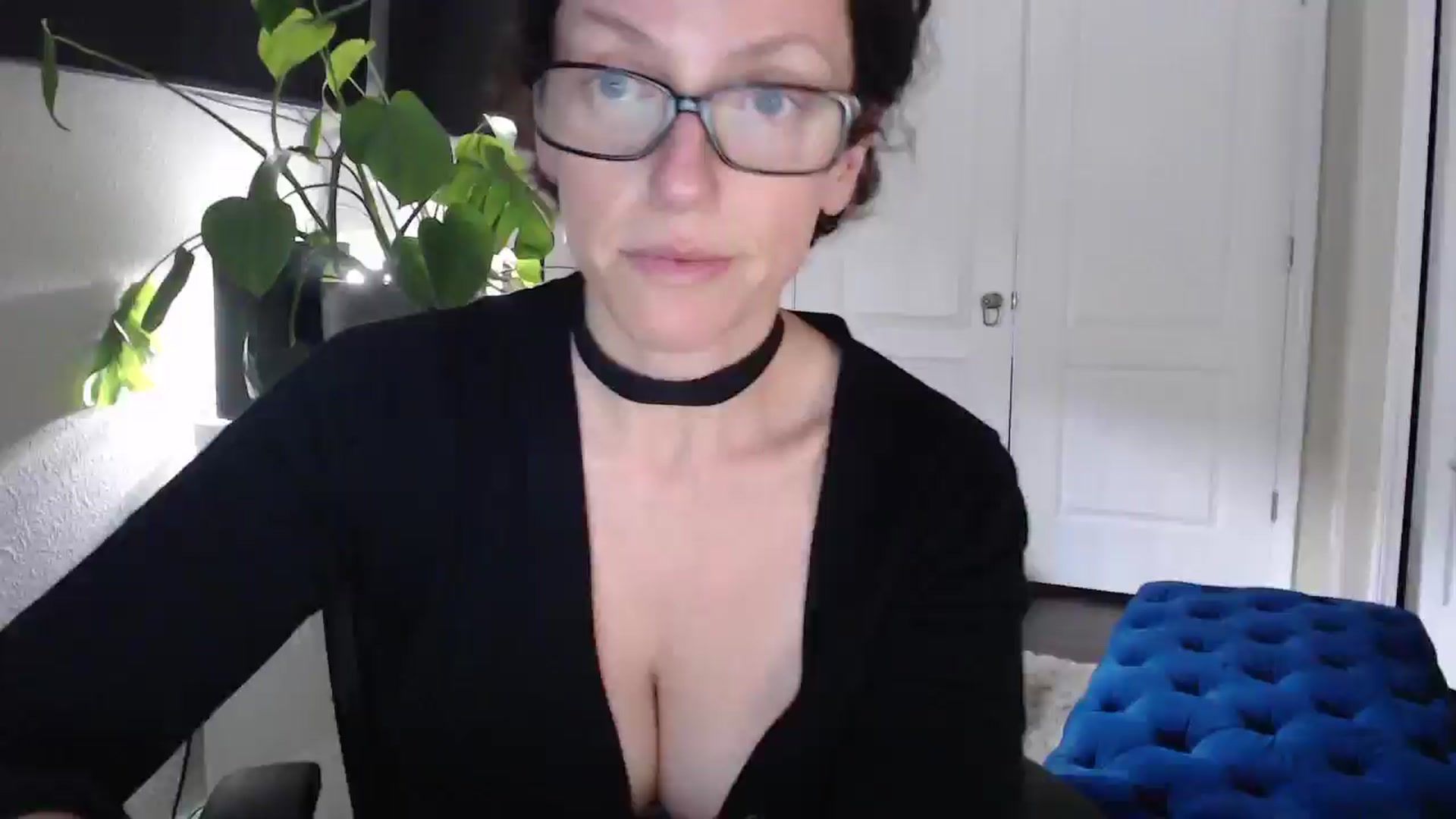 Gallery image thumbnail from Sarah_Stark's myfreecams stream on, 04/10/2026, 12:15 image 18 of 20