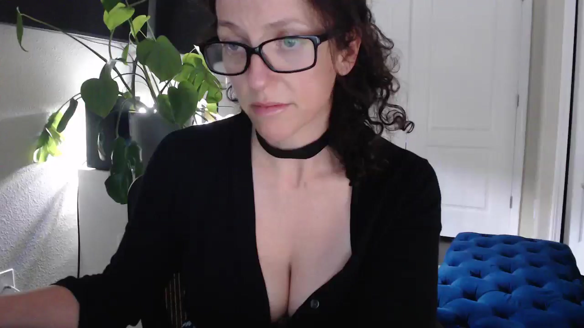 Gallery image thumbnail from Sarah_Stark's myfreecams stream on, 04/10/2026, 12:15 image 19 of 20