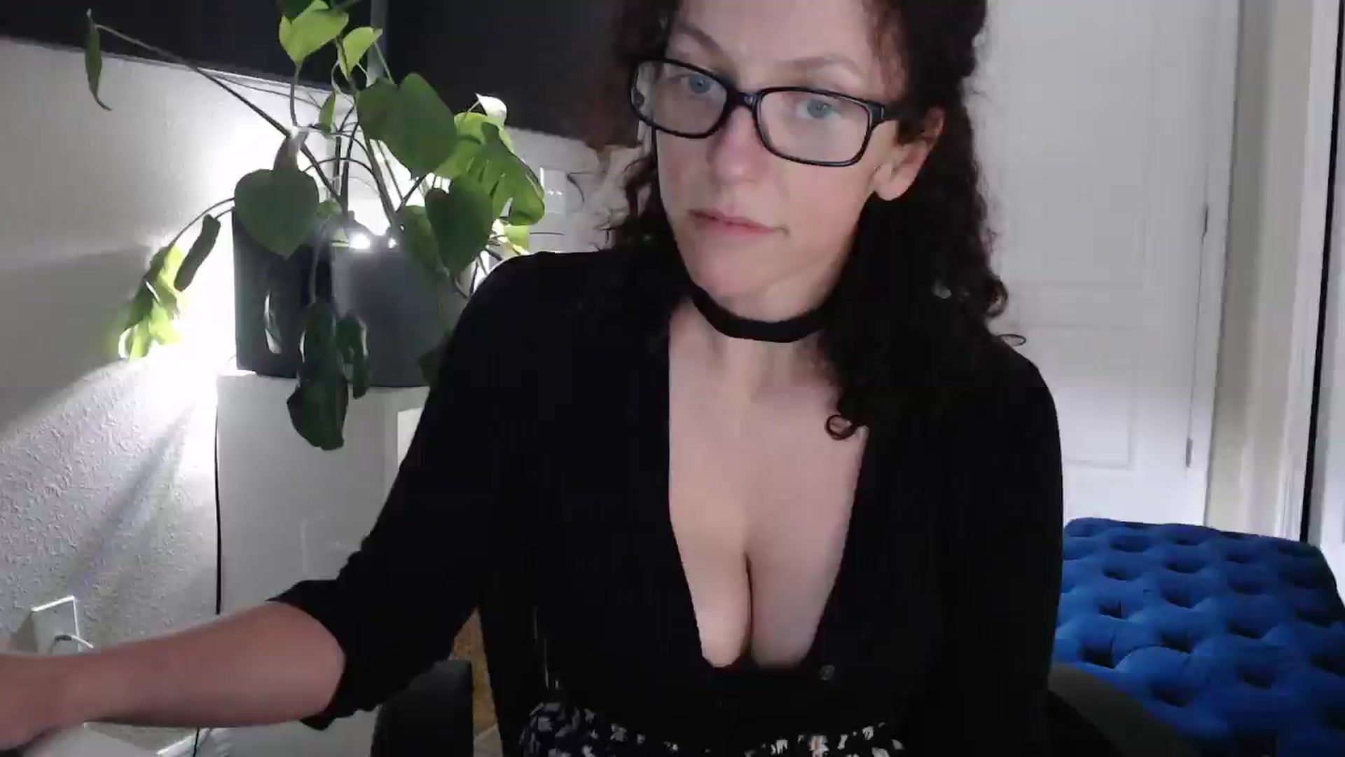 Gallery image thumbnail from Sarah_Stark's myfreecams stream on, 04/10/2026, 12:15 image 11 of 20