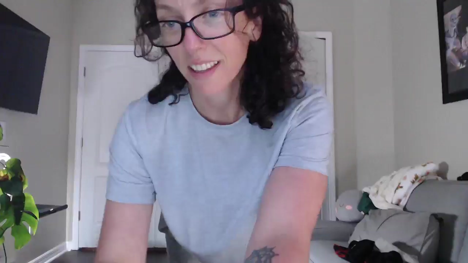 Gallery image thumbnail from Sarah_Stark's myfreecams stream on, 04/10/2026, 13:03 image 15 of 20