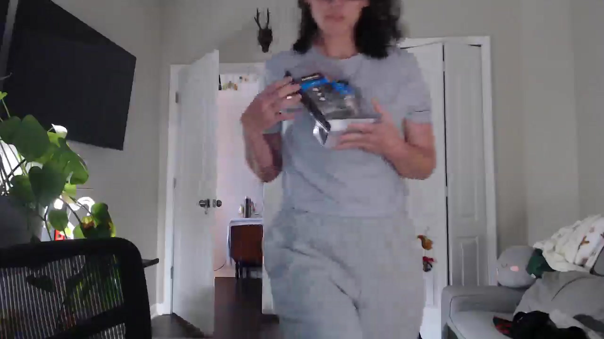 Gallery image thumbnail from Sarah_Stark's myfreecams stream on, 04/10/2026, 13:03 image 17 of 20