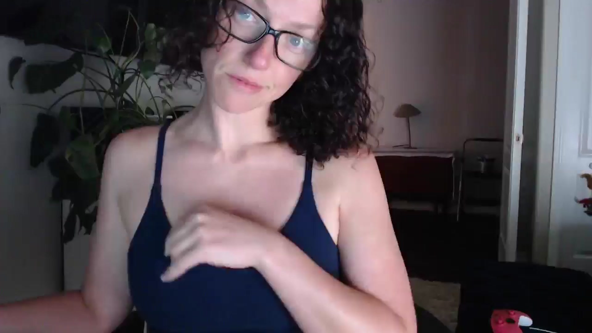 Gallery image thumbnail from Sarah_Stark's myfreecams stream on, 04/13/2026, 13:36 image 1 of 20