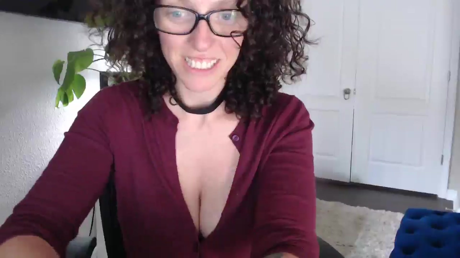 Gallery image thumbnail from Sarah_Stark's myfreecams stream on, 04/13/2026, 13:36 image 17 of 20