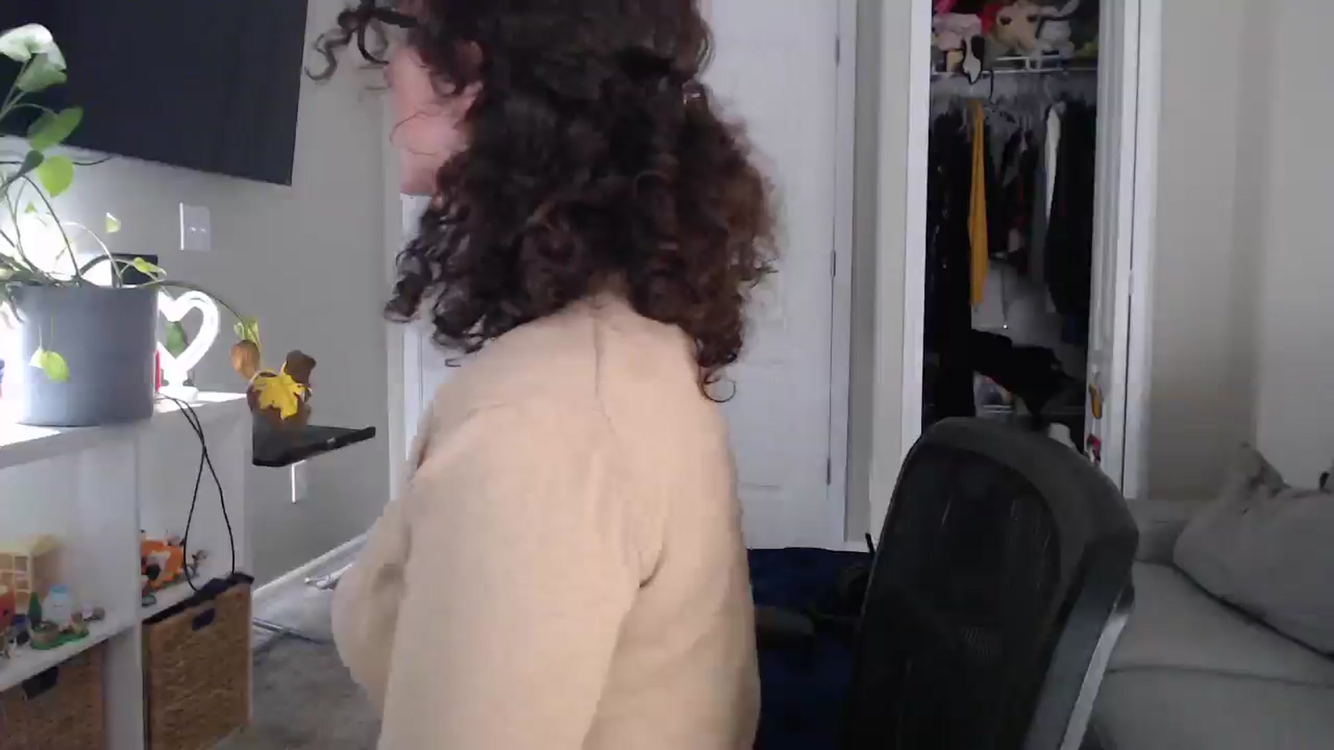 Gallery image thumbnail from Sarah_Stark's myfreecams stream on, 04/28/2026, 13:42 image 11 of 20