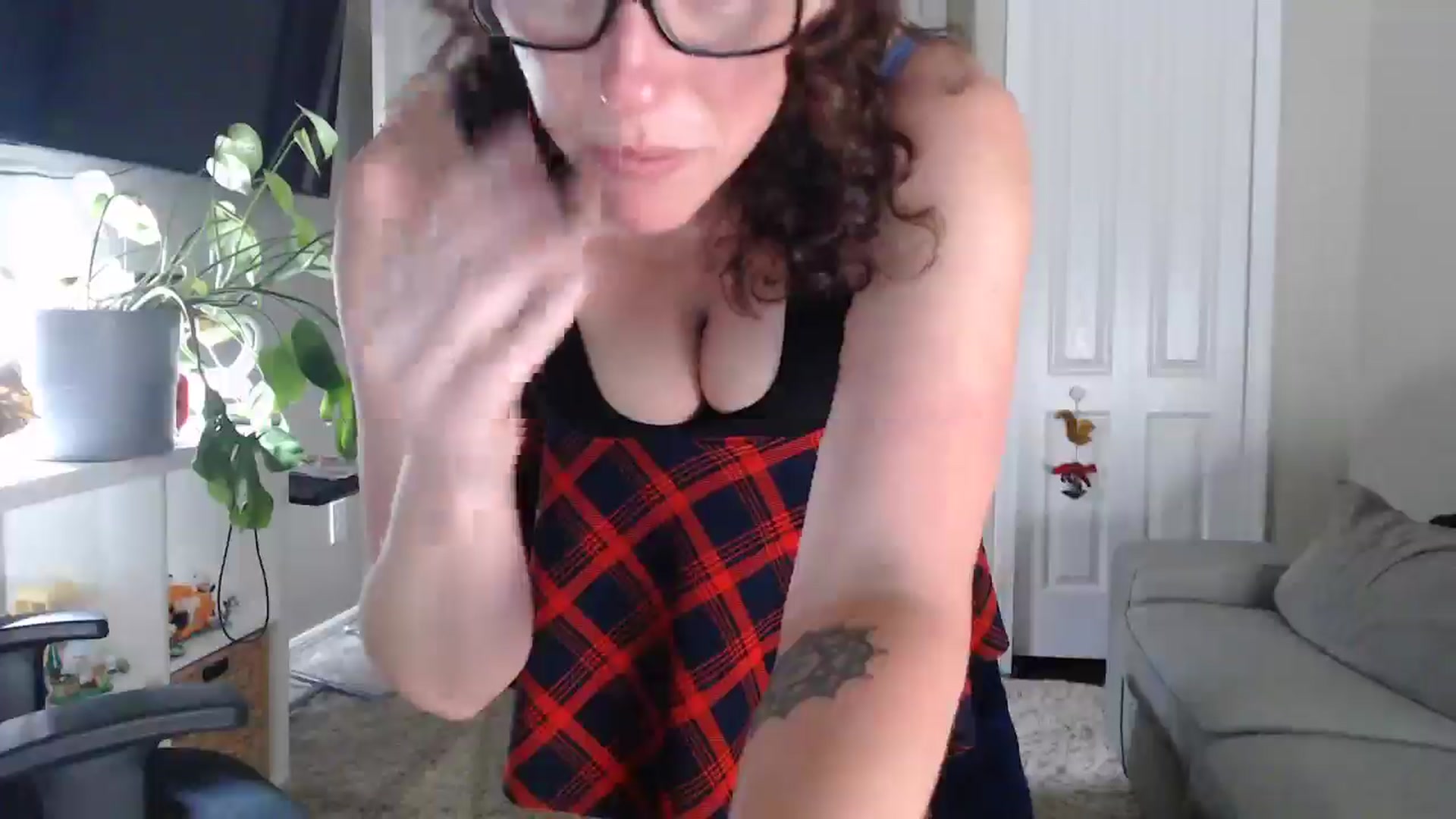 Gallery image thumbnail from Sarah_Stark's myfreecams stream on, 05/01/2026, 14:47 image 4 of 20