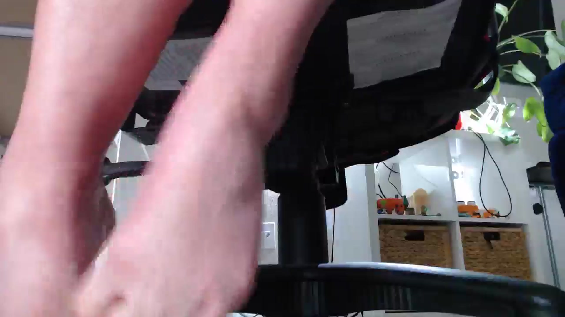 Gallery image thumbnail from Sarah_Stark's myfreecams stream on, 05/01/2026, 14:47 image 15 of 20