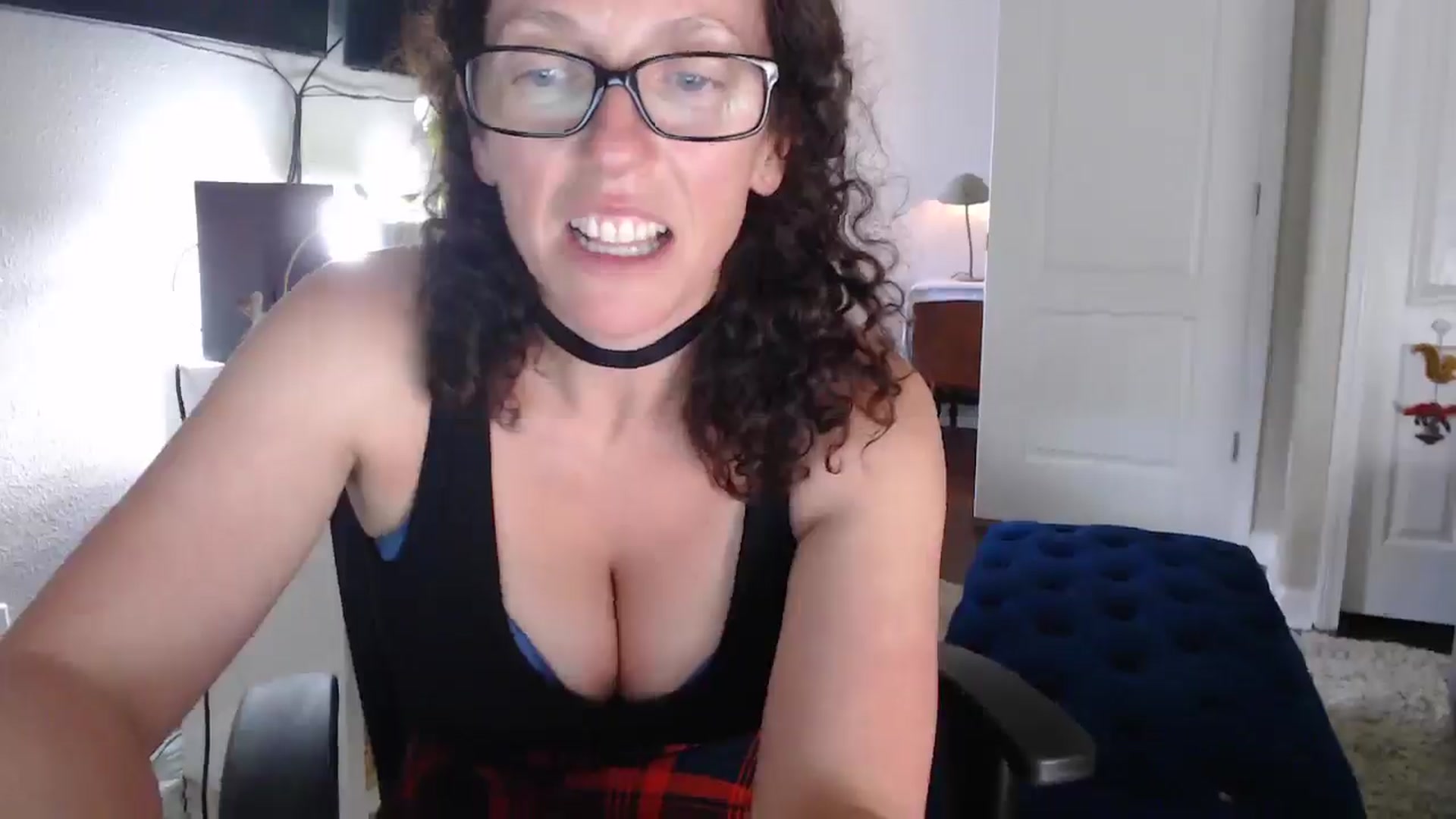 Gallery image thumbnail from Sarah_Stark's myfreecams stream on, 05/01/2026, 14:47 image 16 of 20