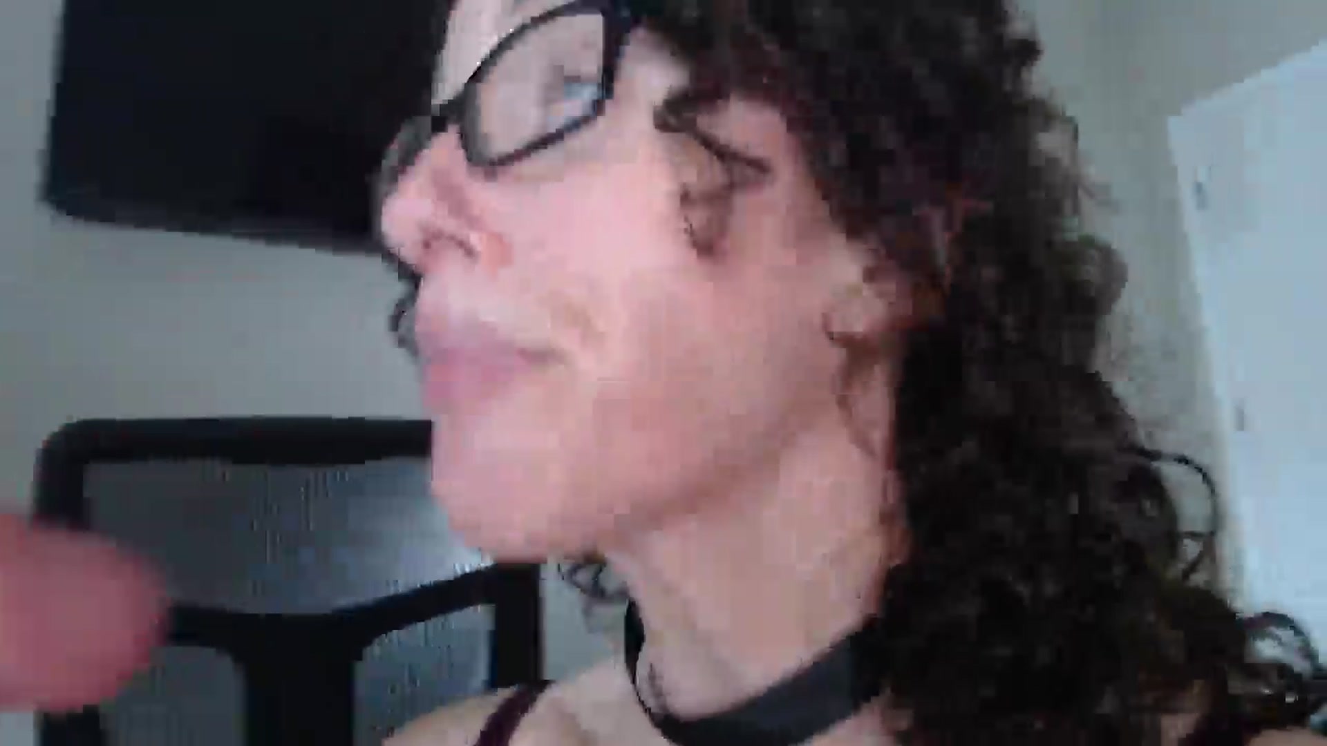 Gallery image thumbnail from Sarah_Stark's myfreecams stream on, 05/04/2026, 14:01 image 5 of 20