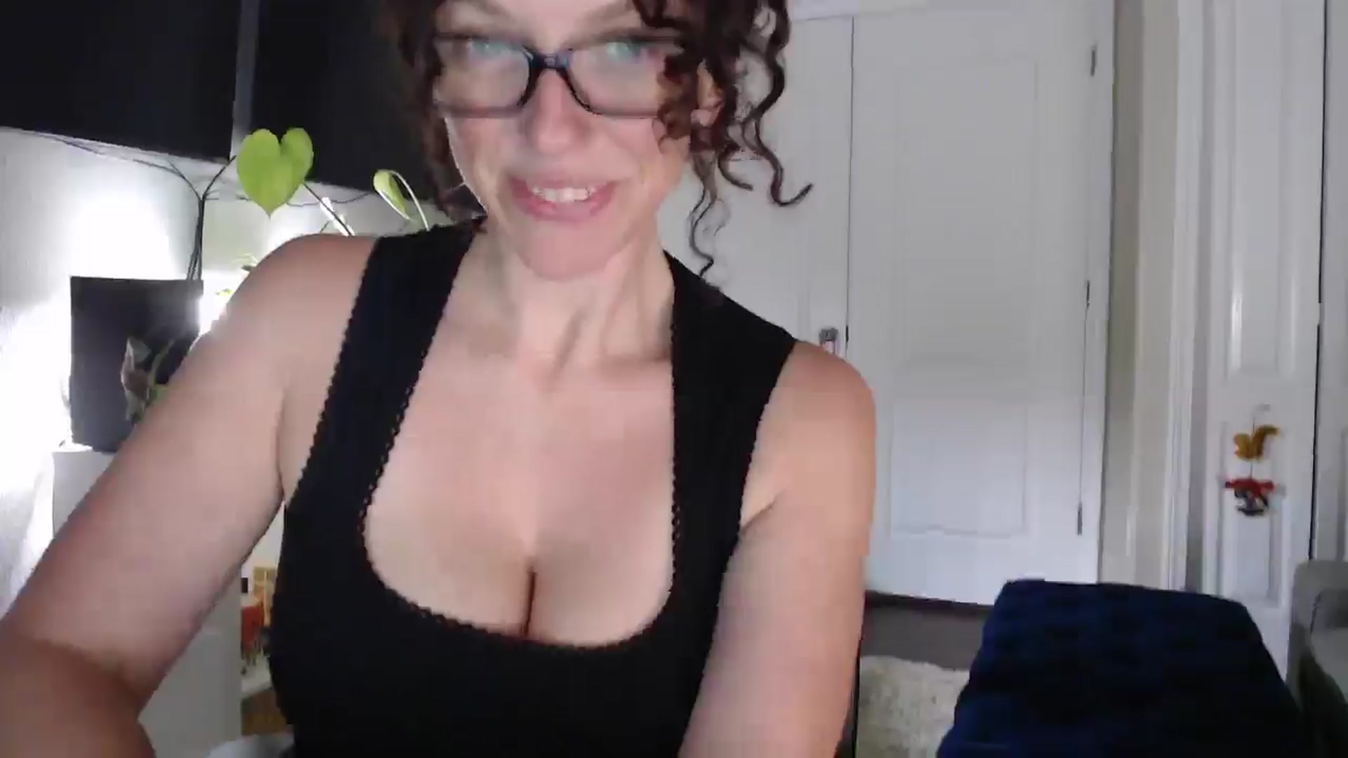 Gallery image thumbnail from Sarah_Stark's myfreecams stream on, 05/05/2026, 14:10 image 2 of 20