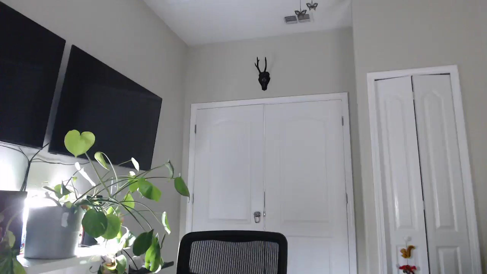 Gallery image thumbnail from Sarah_Stark's myfreecams stream on, 05/05/2026, 14:10 image 14 of 20