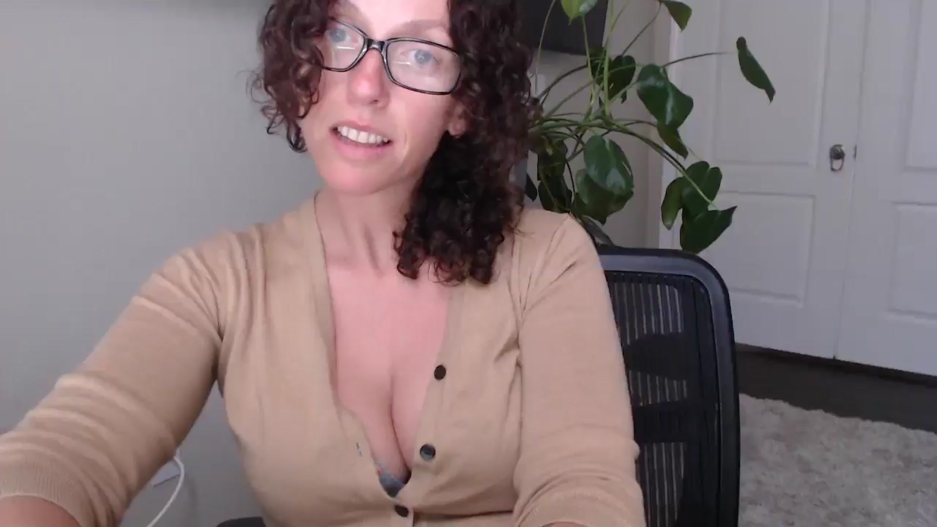 Gallery image thumbnail from Sarah_Stark's myfreecams stream on, 05/07/2026, 15:04 image 11 of 20