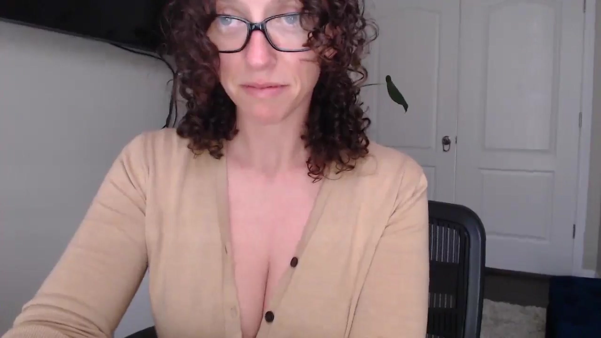 Gallery image thumbnail from Sarah_Stark's myfreecams stream on, 05/07/2026, 15:04 image 17 of 20