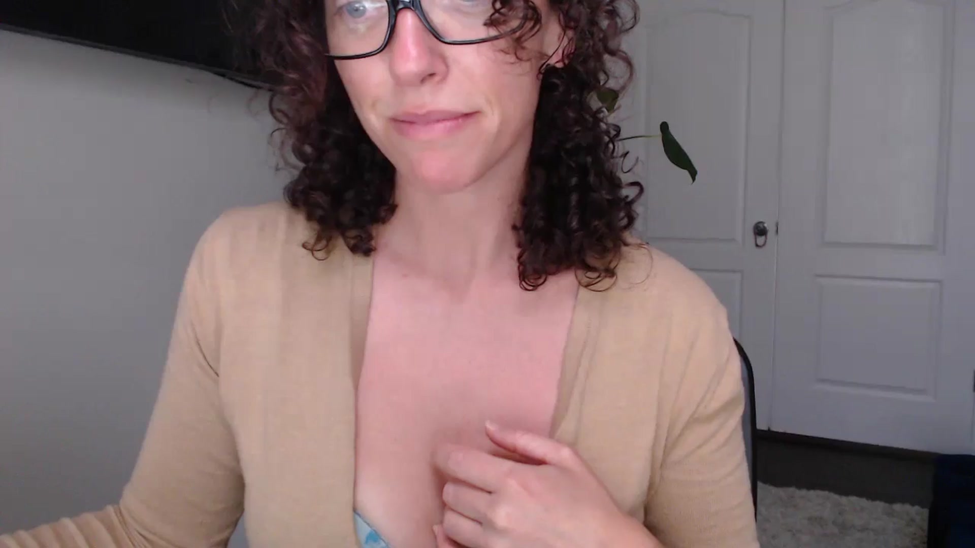 Gallery image thumbnail from Sarah_Stark's myfreecams stream on, 05/07/2026, 15:04 image 16 of 20