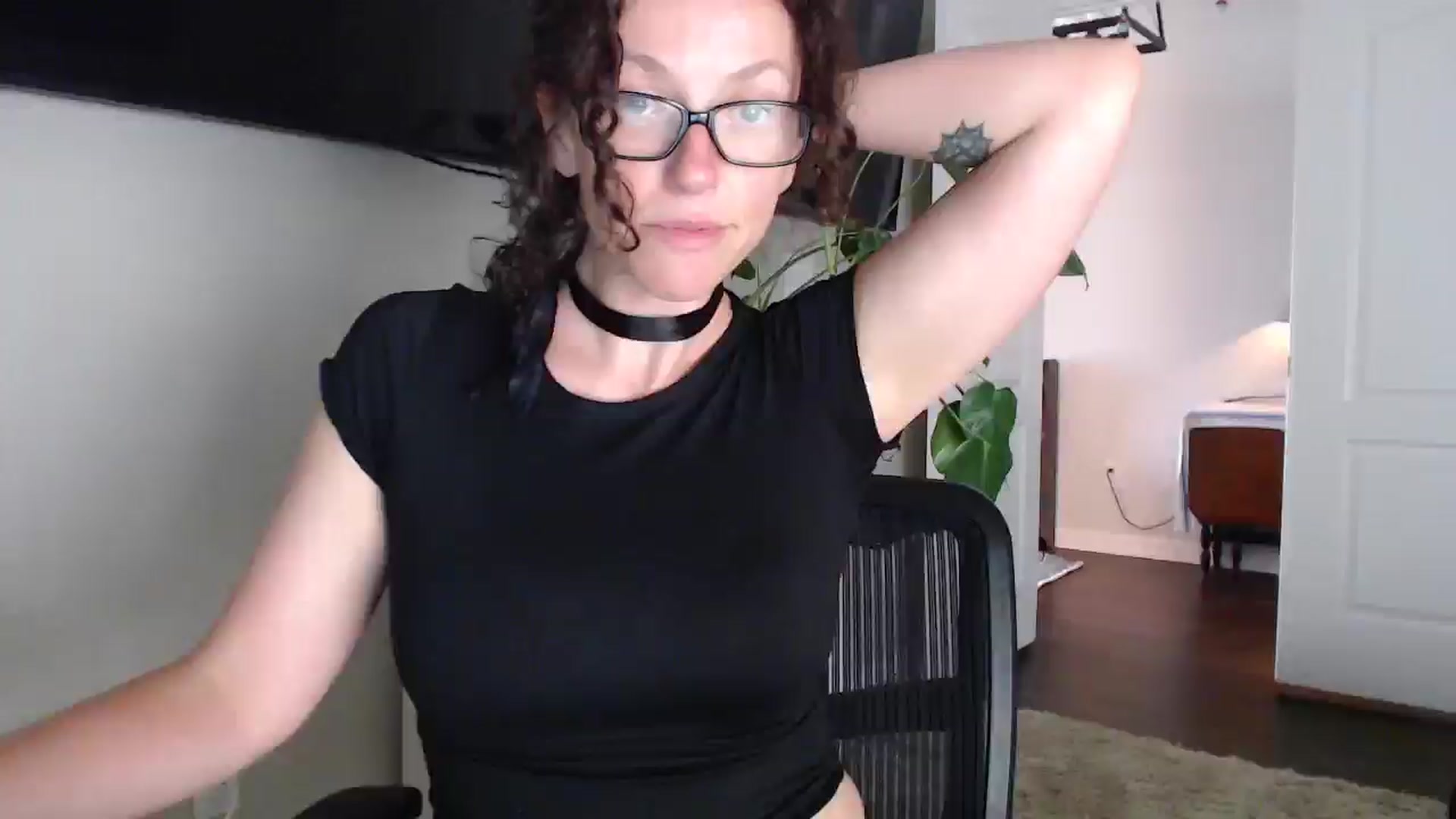 Gallery image thumbnail from Sarah_Stark's myfreecams stream on, 05/08/2026, 12:42 image 14 of 20