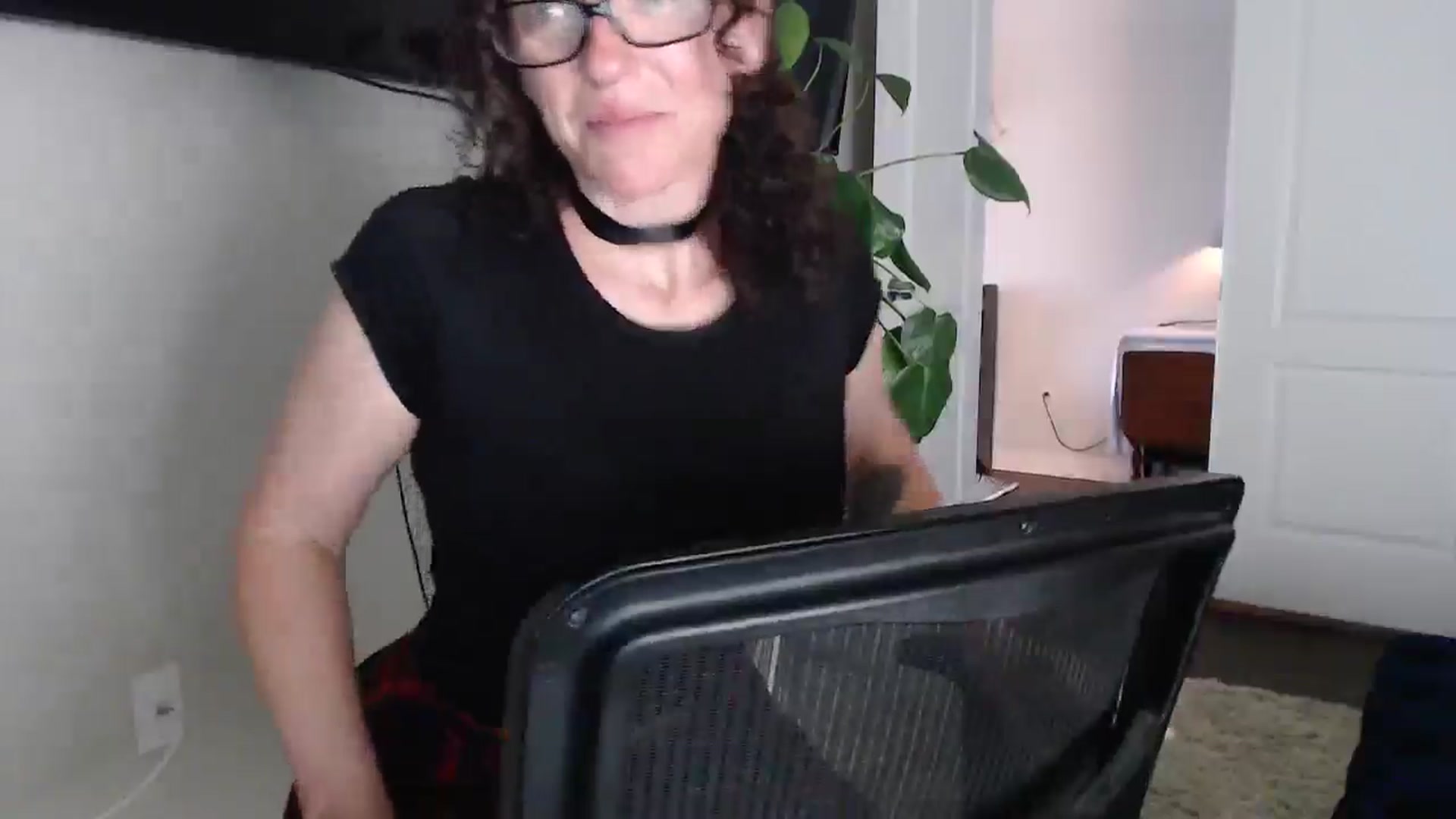 Gallery image thumbnail from Sarah_Stark's myfreecams stream on, 05/08/2026, 12:42 image 17 of 20