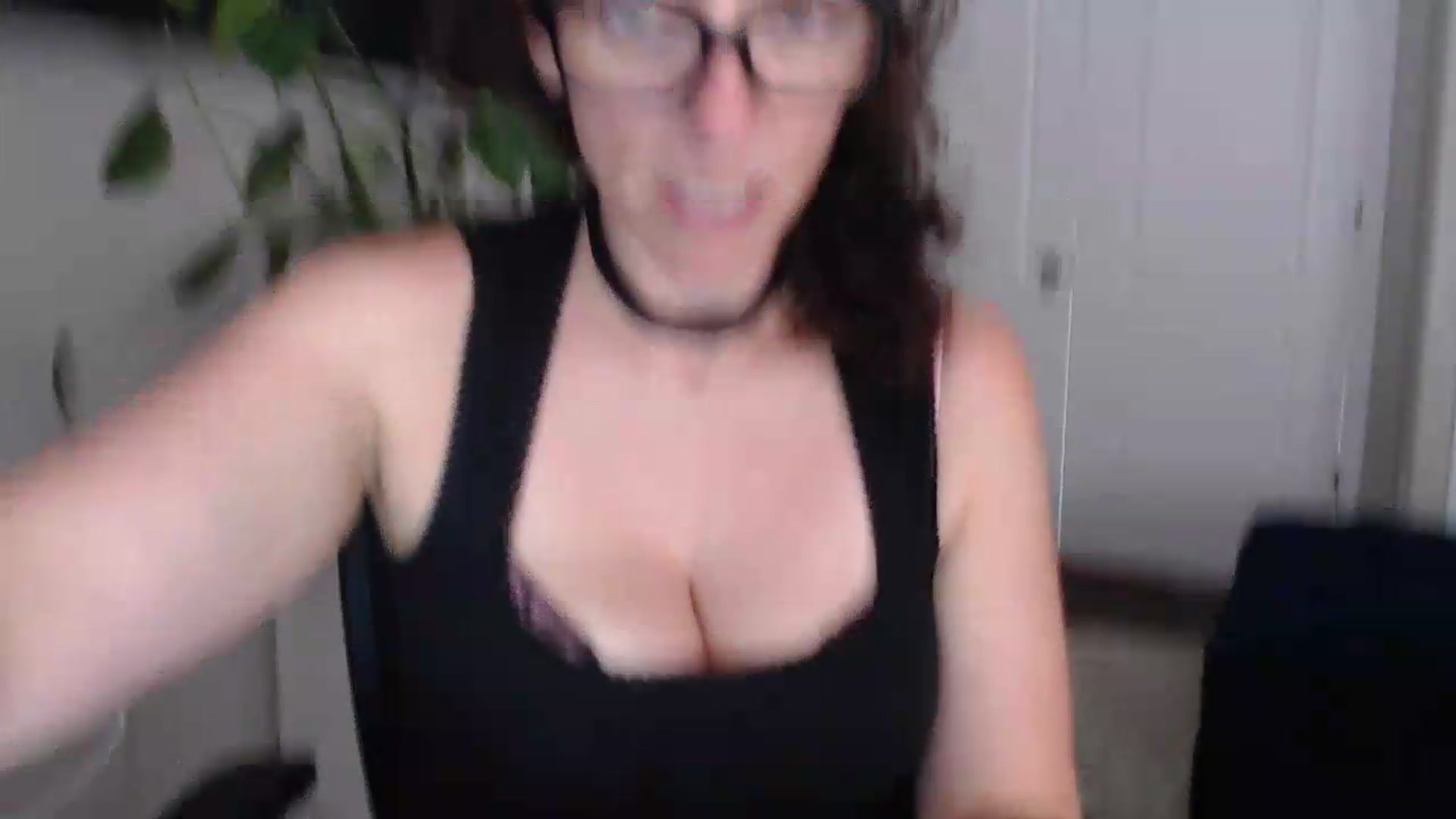 Gallery image thumbnail from Sarah_Stark's myfreecams stream on, 05/11/2026, 15:40 image 14 of 20