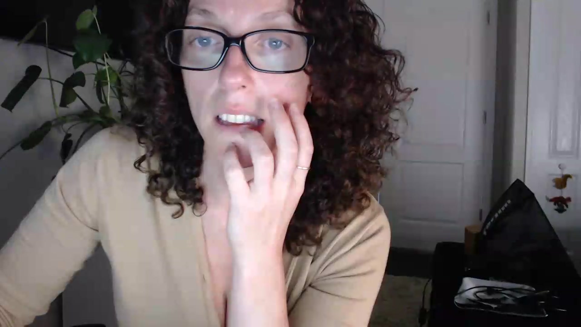 Gallery image thumbnail from Sarah_Stark's myfreecams stream on, 05/13/2026, 12:18 image 17 of 20