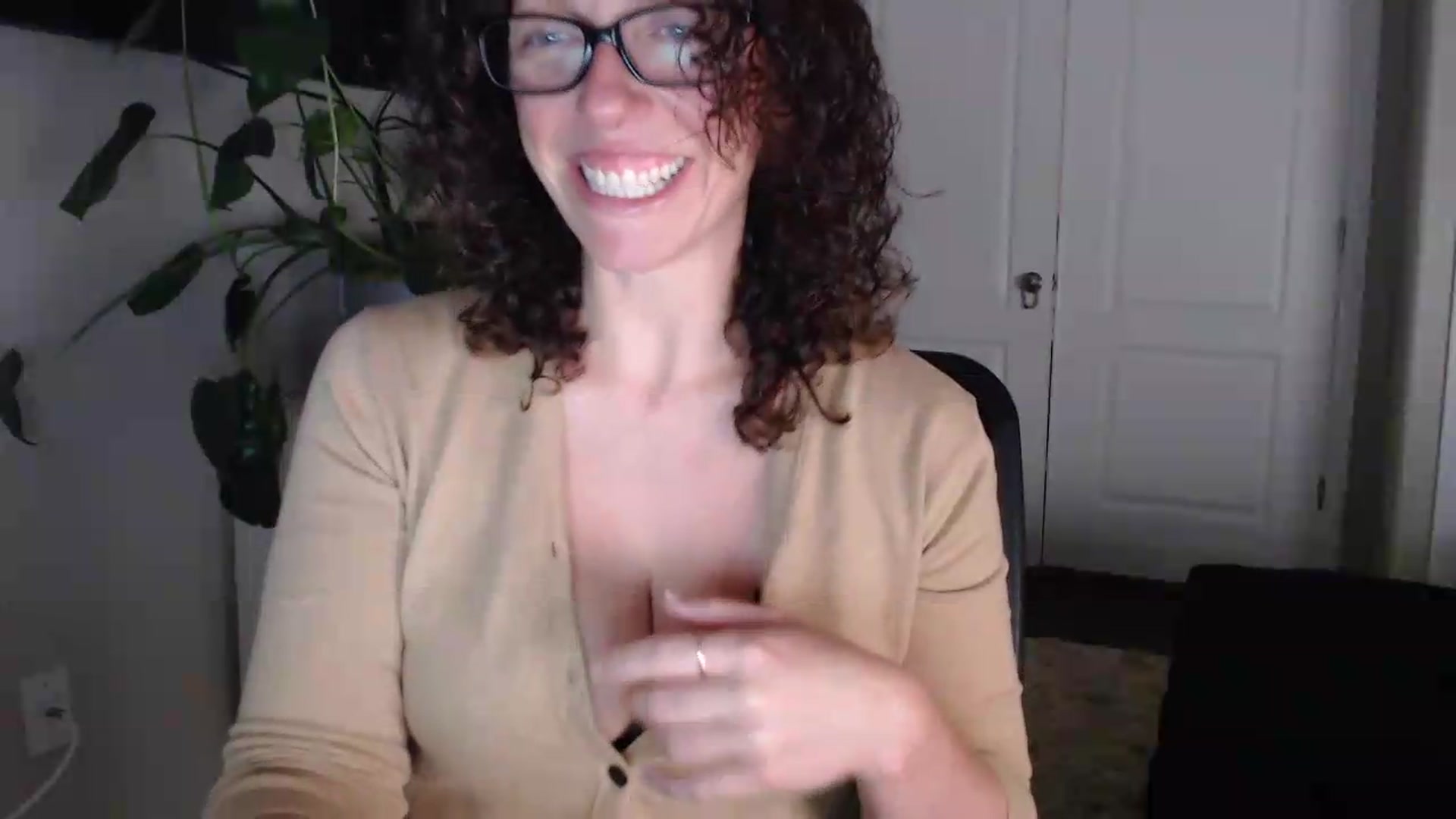 Gallery image thumbnail from Sarah_Stark's myfreecams stream on, 05/13/2026, 12:18 image 3 of 20