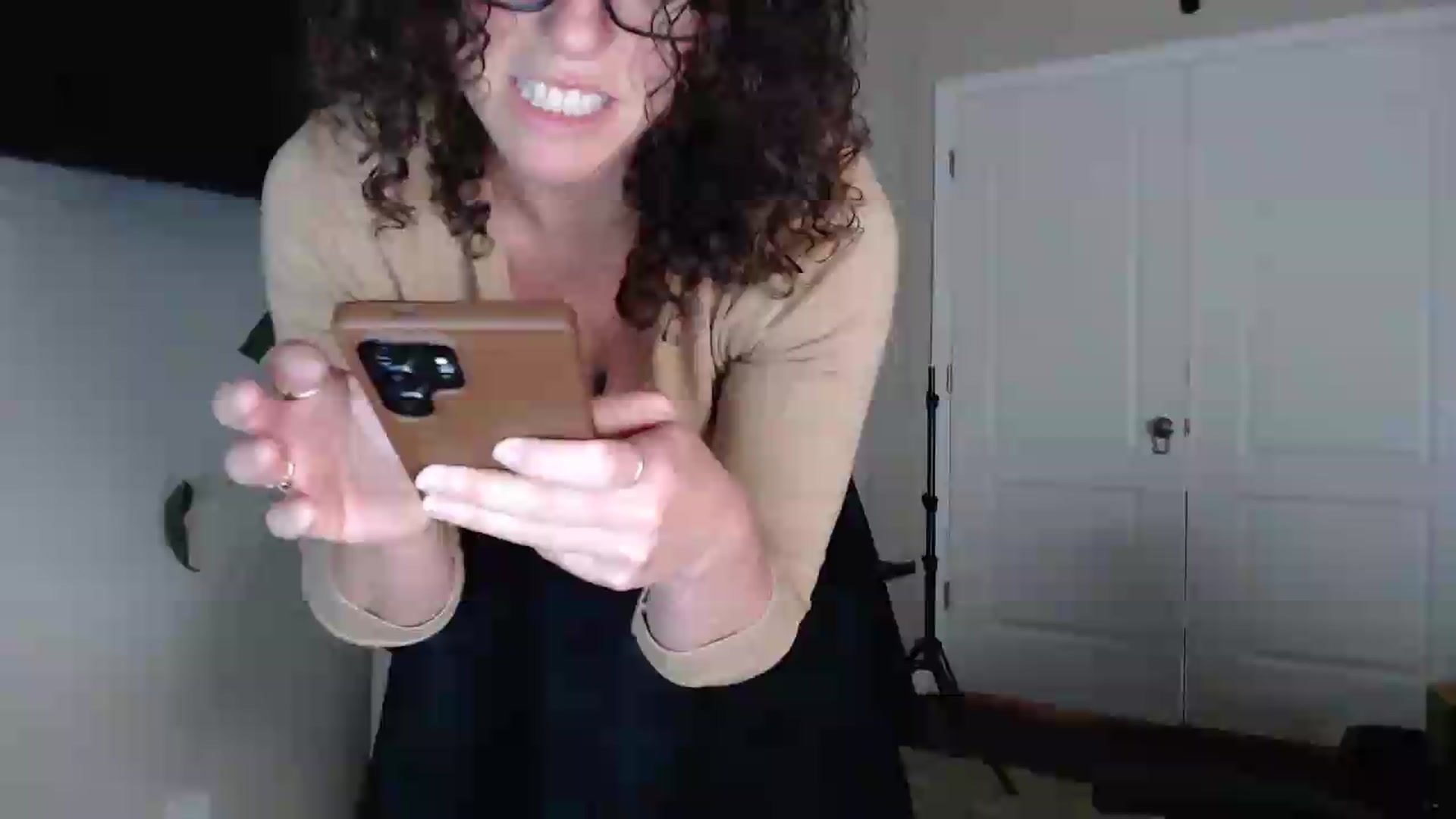 Gallery image thumbnail from Sarah_Stark's myfreecams stream on, 05/13/2026, 12:18 image 6 of 20