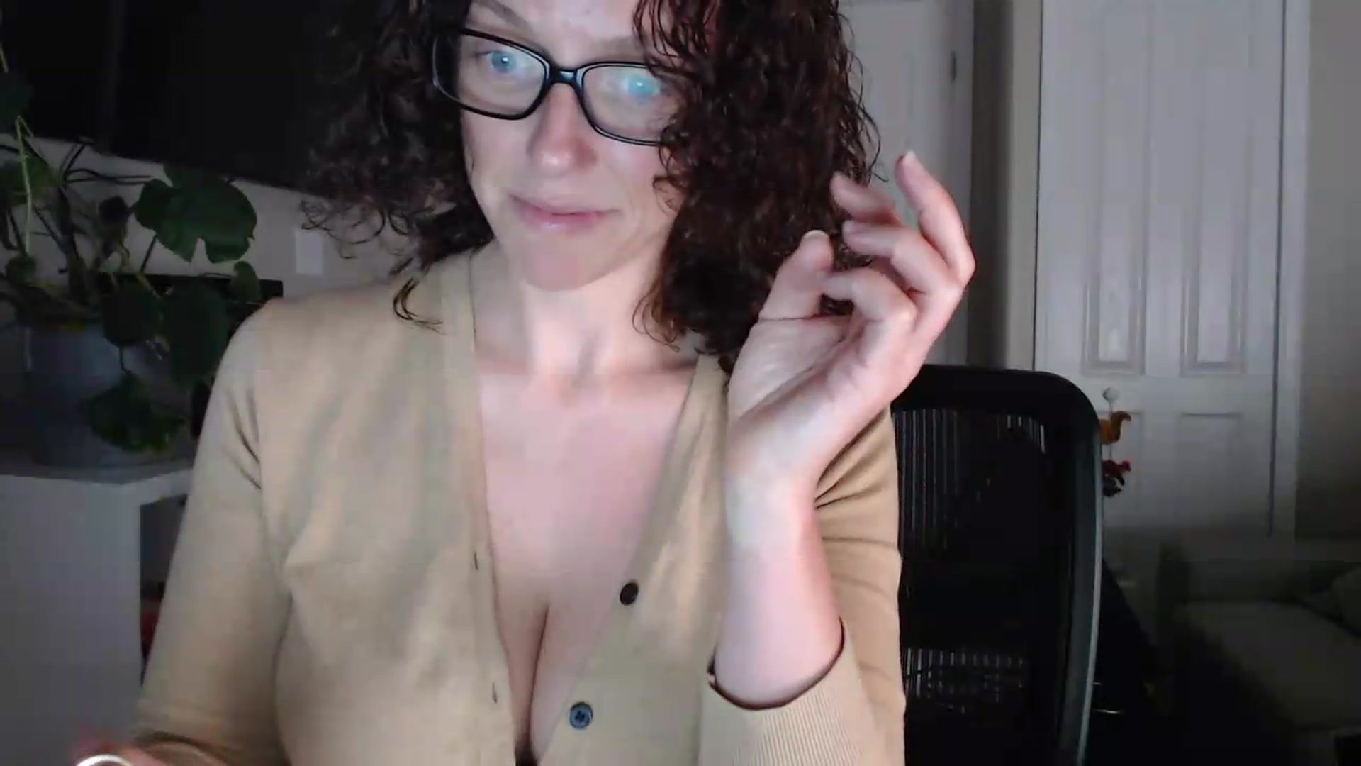 Gallery image thumbnail from Sarah_Stark's myfreecams stream on, 05/13/2026, 12:18 image 8 of 20