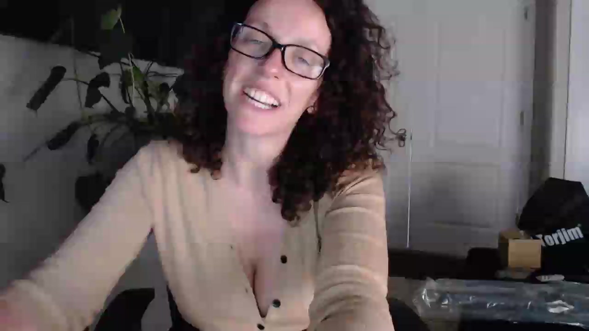 Gallery image thumbnail from Sarah_Stark's myfreecams stream on, 05/13/2026, 12:18 image 20 of 20