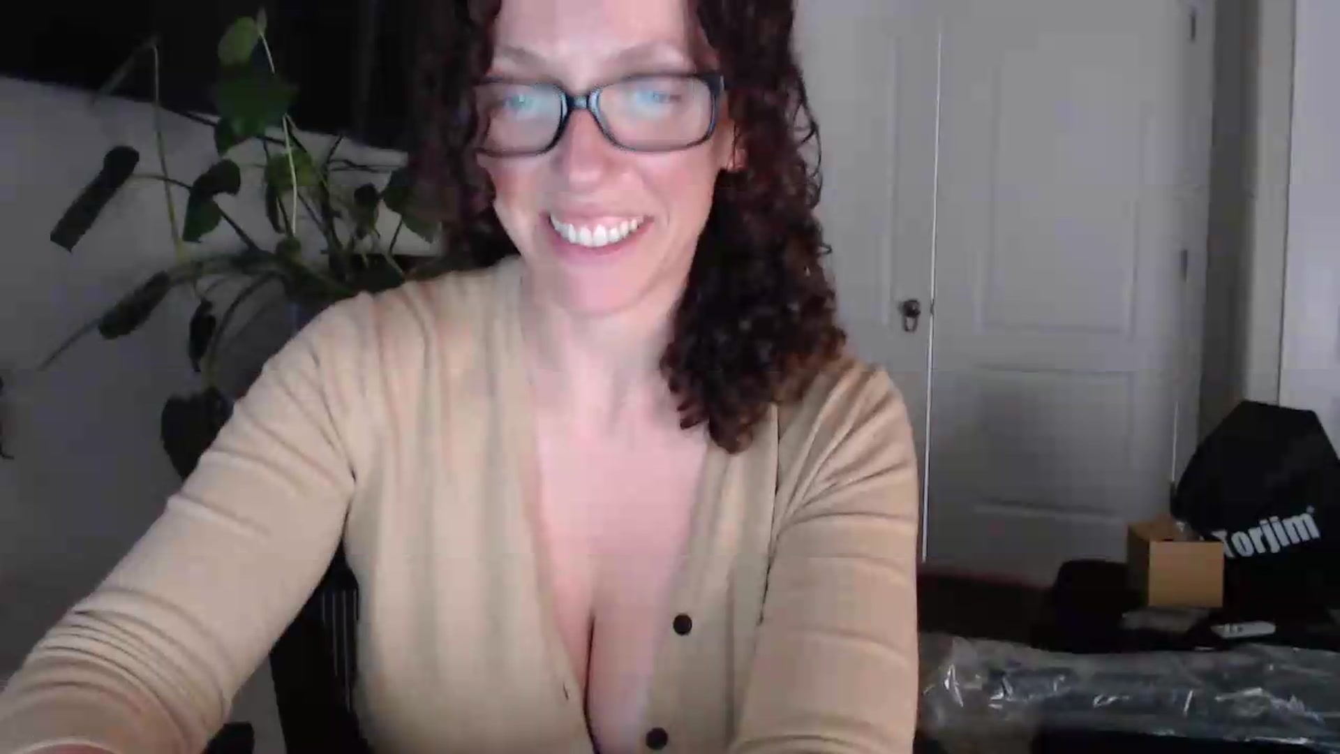 Gallery image thumbnail from Sarah_Stark's myfreecams stream on, 05/13/2026, 12:30 image 7 of 20