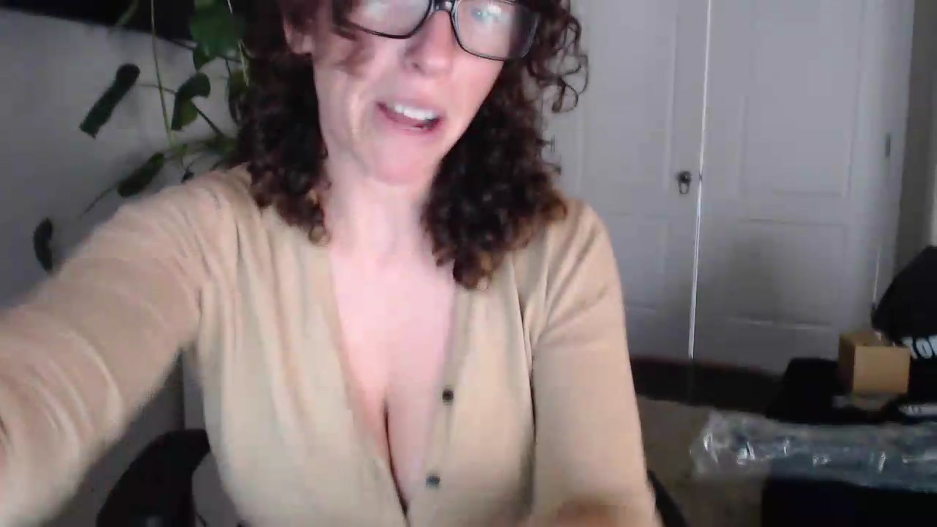 Gallery image thumbnail from Sarah_Stark's myfreecams stream on, 05/13/2026, 12:30 image 20 of 20