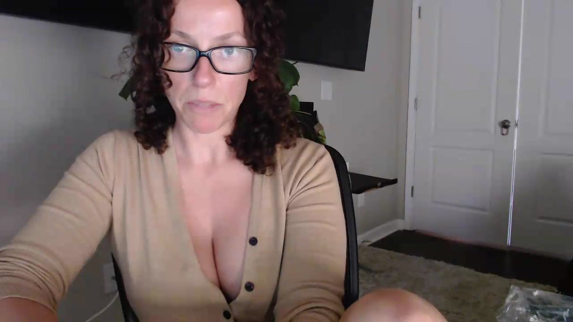 Gallery image thumbnail from Sarah_Stark's myfreecams stream on, 05/13/2026, 13:03 image 13 of 20