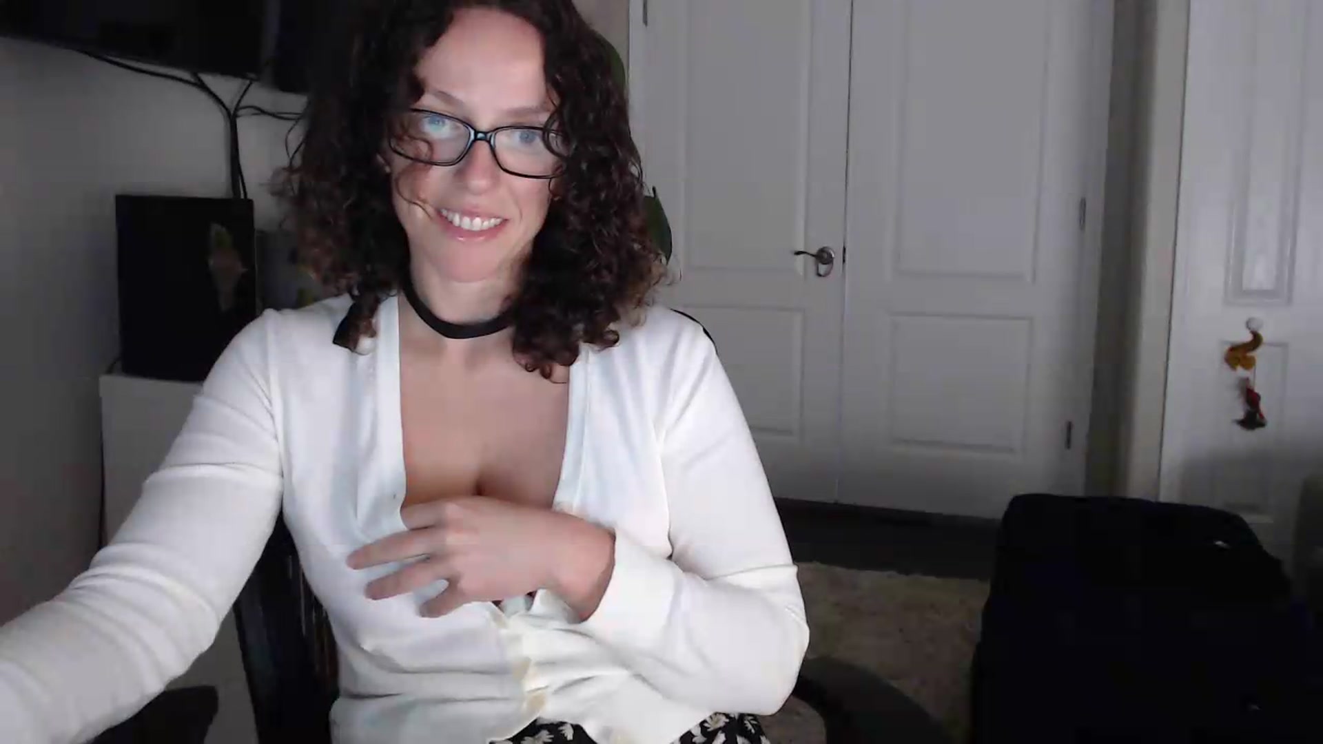 Gallery image thumbnail from Sarah_Stark's myfreecams stream on, 05/20/2026, 12:03 image 18 of 20