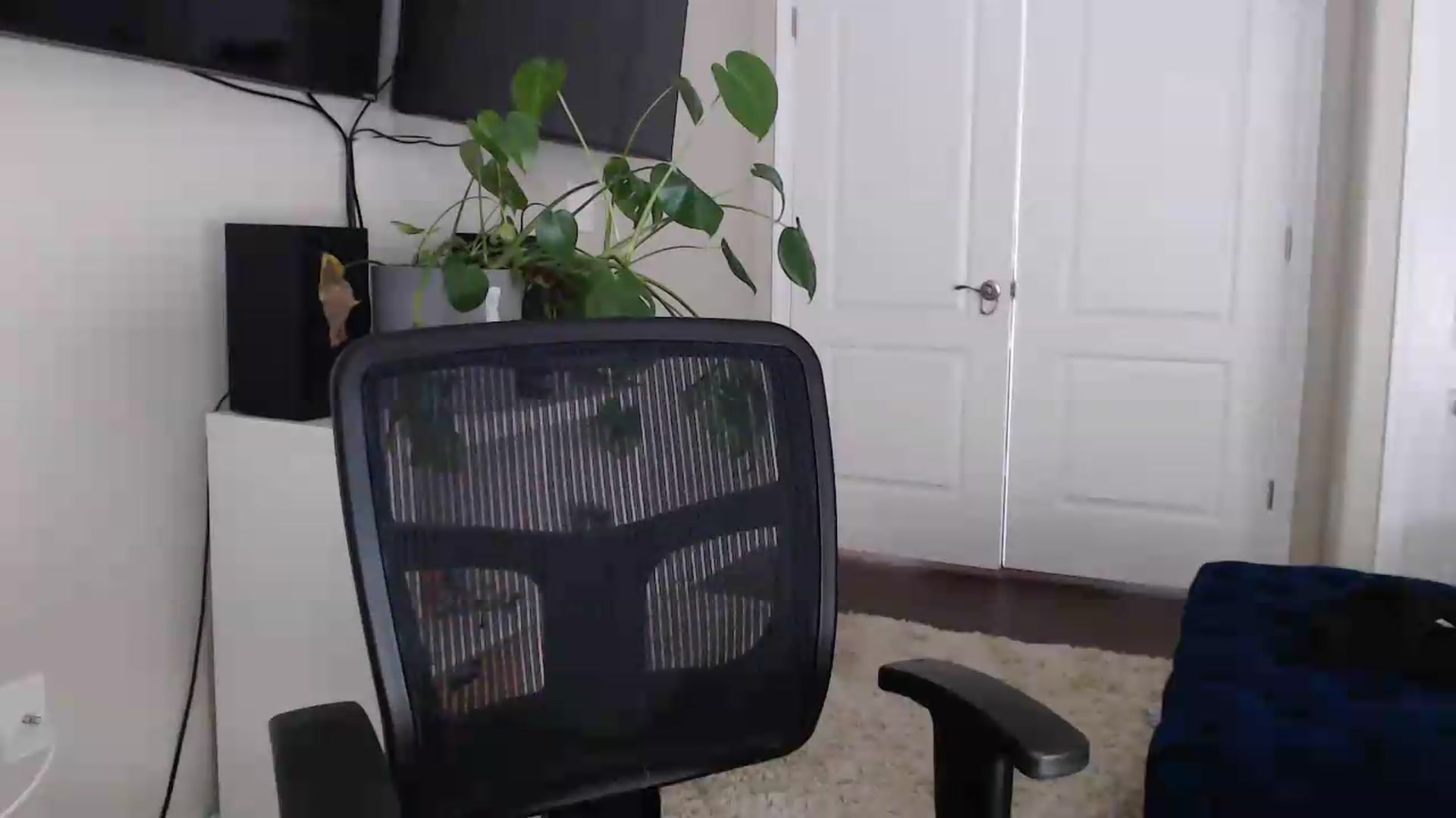 Gallery image thumbnail from Sarah_Stark's myfreecams stream on, 05/20/2026, 14:50 image 4 of 20