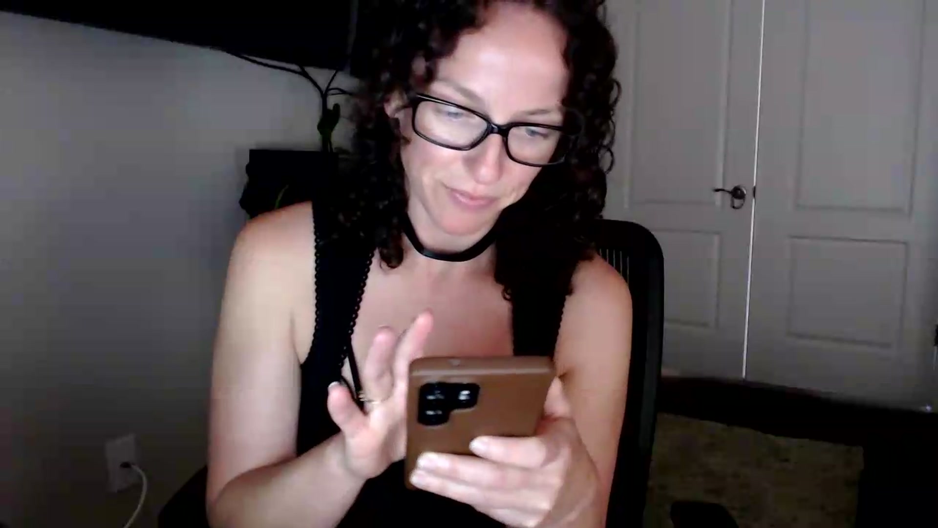 Gallery image thumbnail from Sarah_Stark's myfreecams stream on, 05/26/2026, 15:32 image 5 of 20