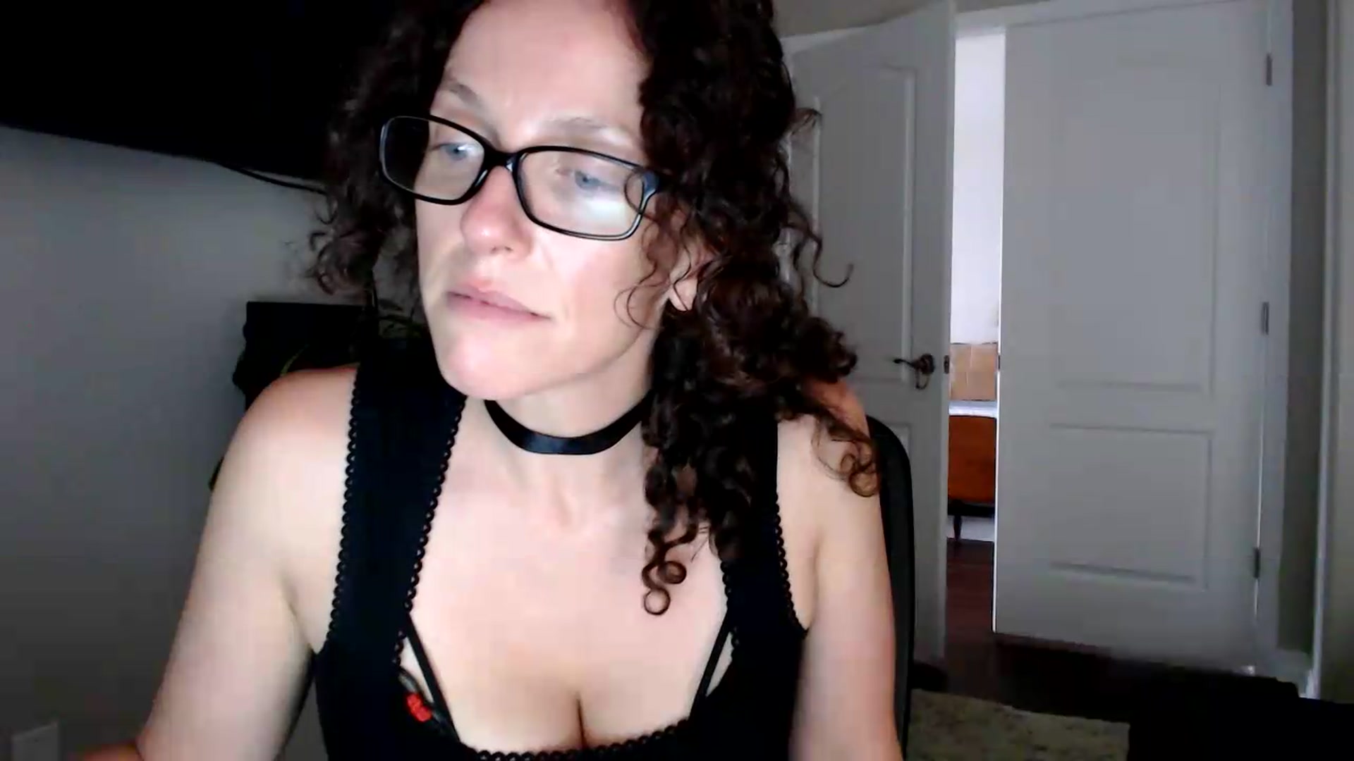Gallery image thumbnail from Sarah_Stark's myfreecams stream on, 05/26/2026, 16:49 image 19 of 20