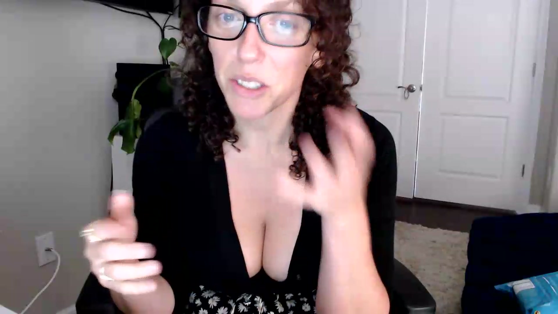 Gallery image thumbnail from Sarah_Stark's myfreecams stream on, 05/27/2026, 13:33 image 2 of 20