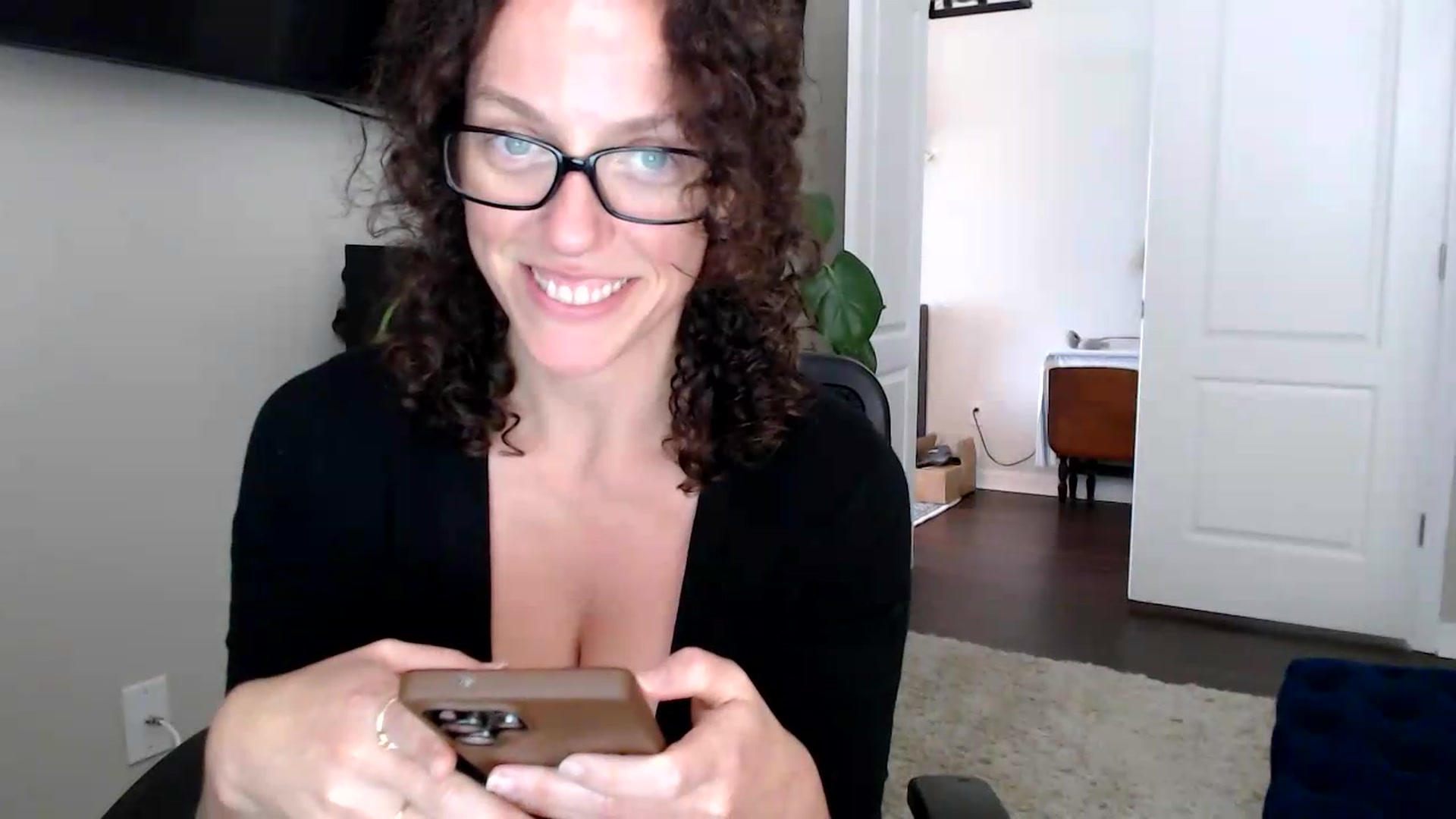 Gallery image thumbnail from Sarah_Stark's myfreecams stream on, 05/27/2026, 13:33 image 20 of 20