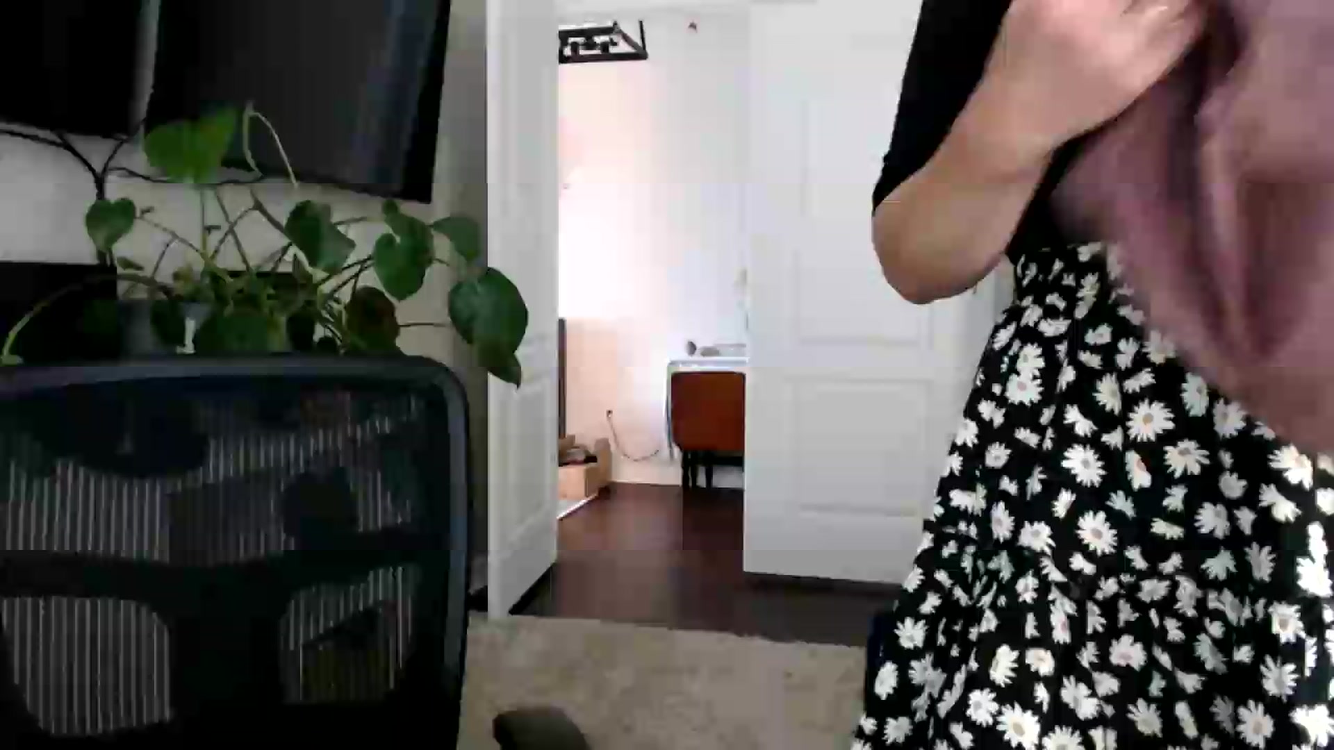 Gallery image thumbnail from Sarah_Stark's myfreecams stream on, 05/27/2026, 13:33 image 16 of 20